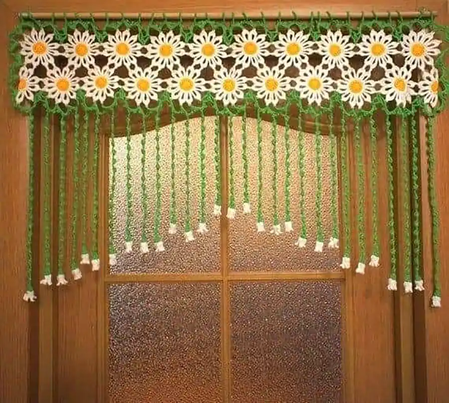 پرده زیبای قلاب بافی