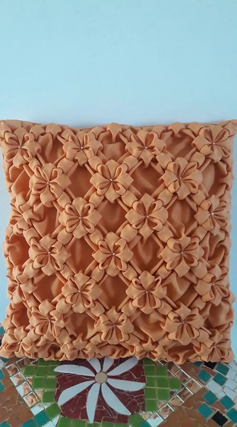 کوسن گلدوزی سه بعدی ساتن