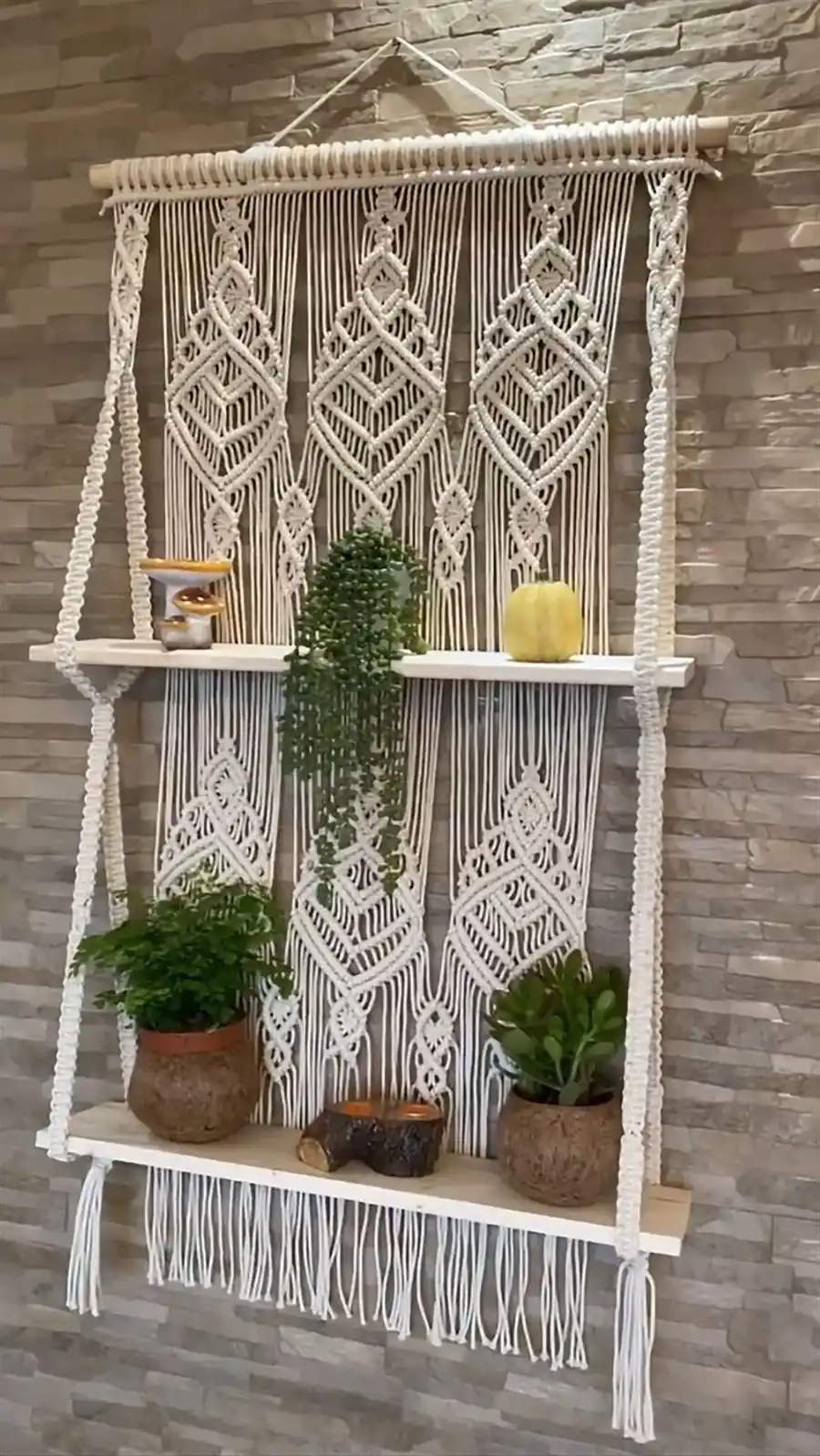 شلف دیواری مکرومه بافی