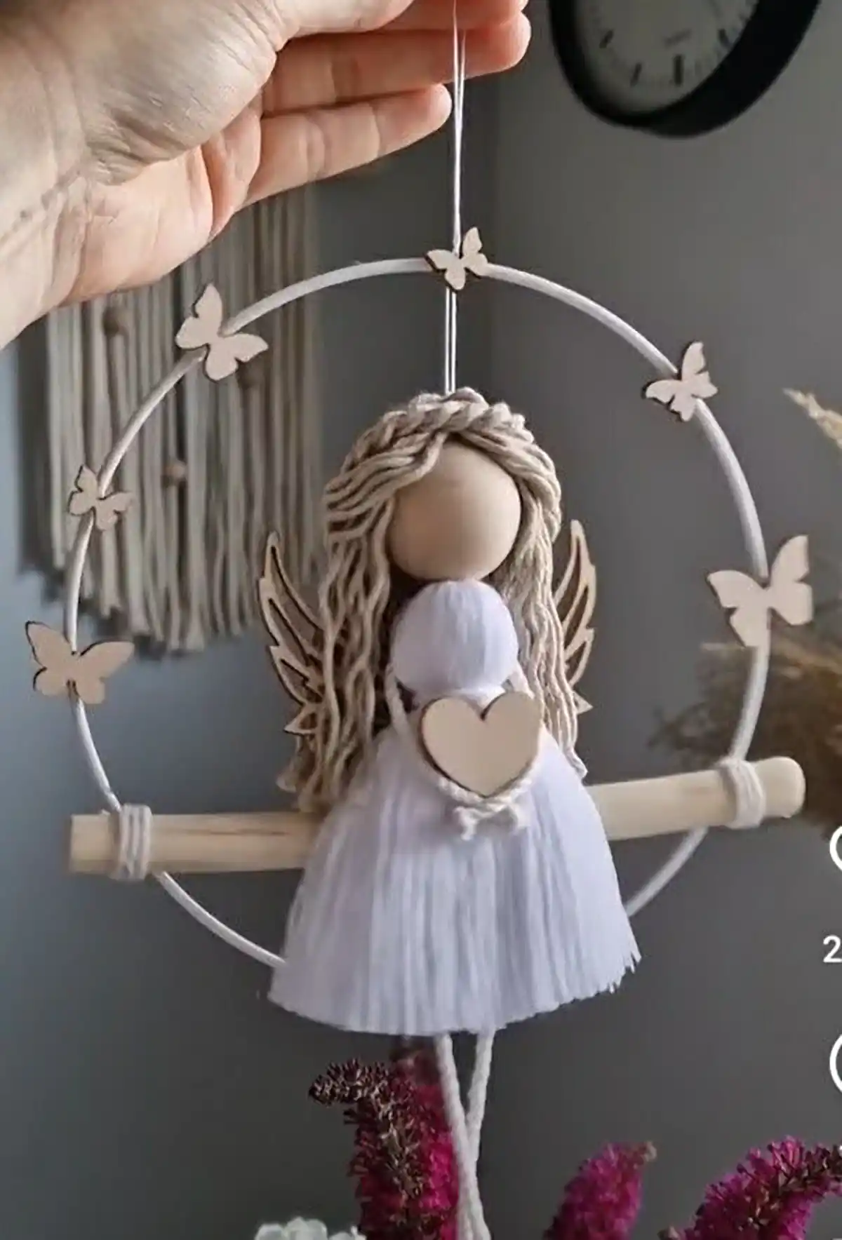 دیوارکوب فرشته مکرومه (جدیدترین مدل های ترند امسال ۱۴۰۴ - ۲۰۲۵) دیوارکوب فرشته مکرومه