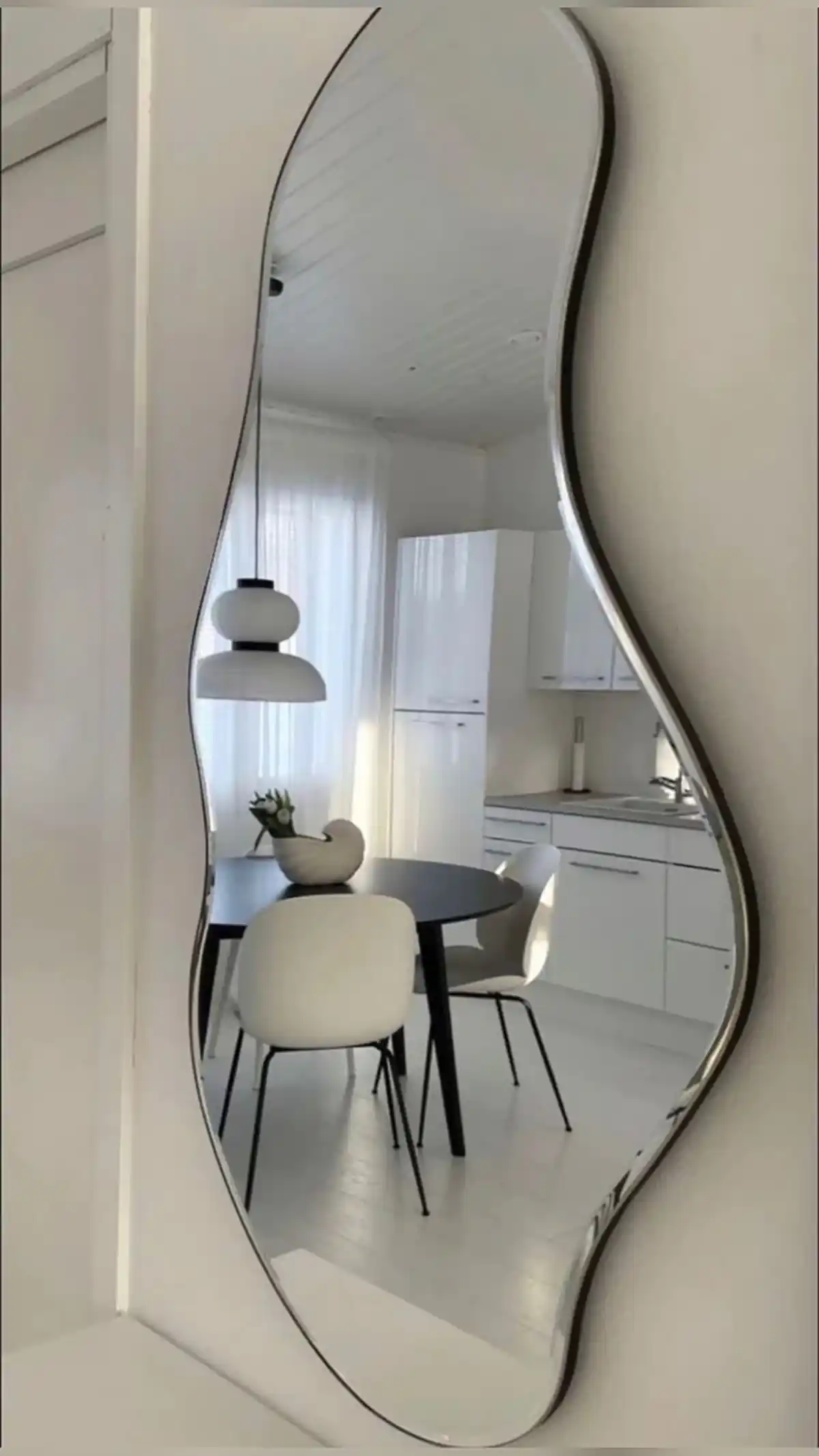 آینه دفرمه قدی