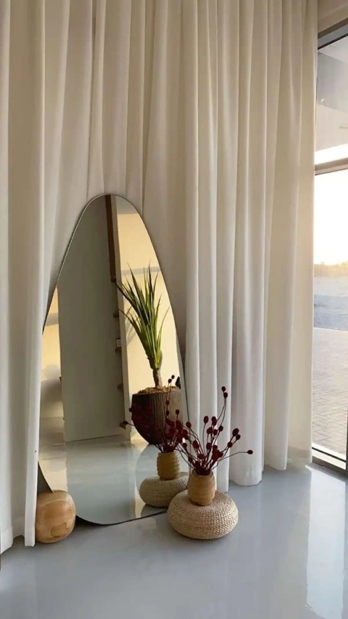 آینه دفرمه قدی