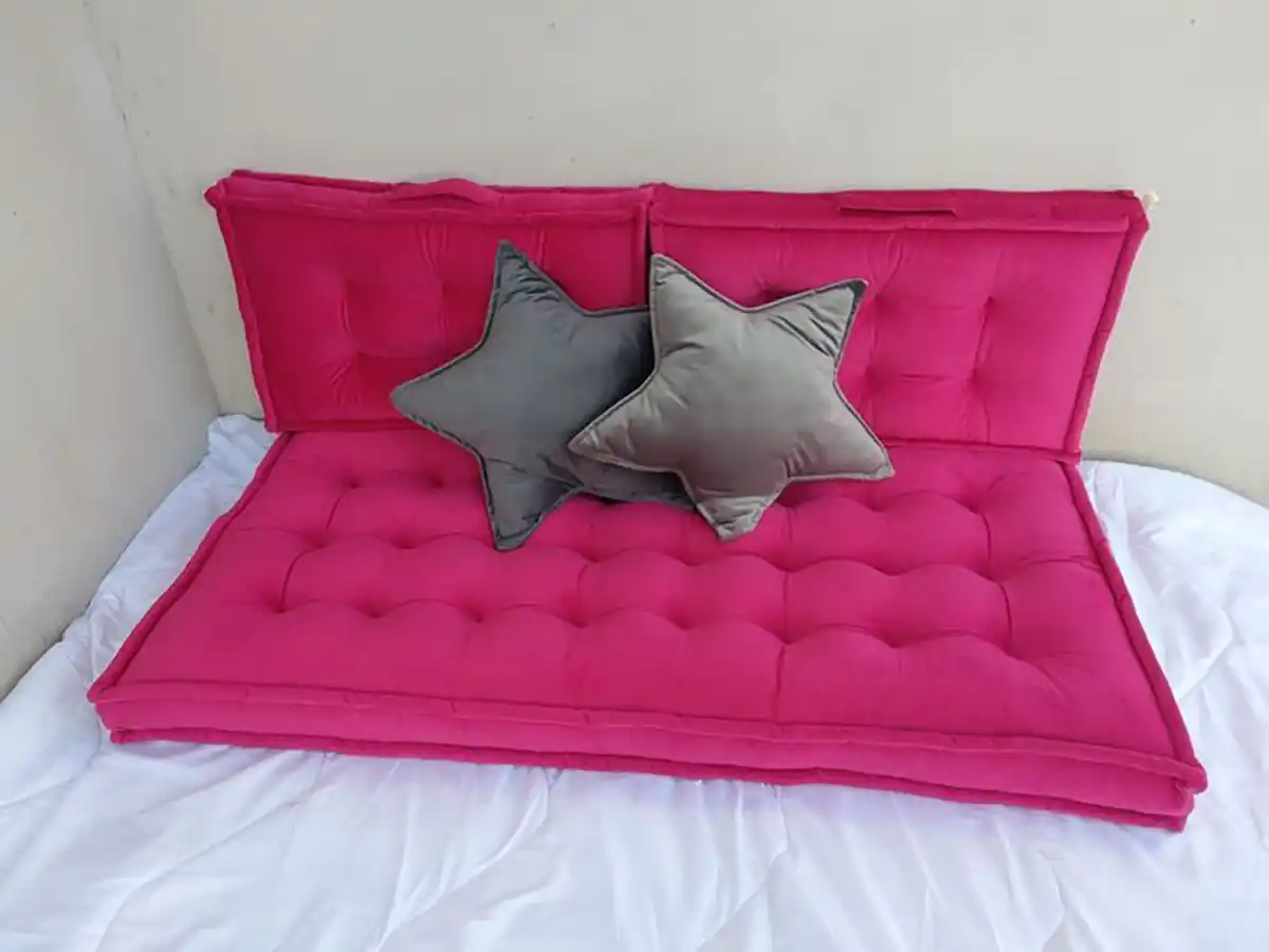 تشکچه و نشیمن ژاپنی