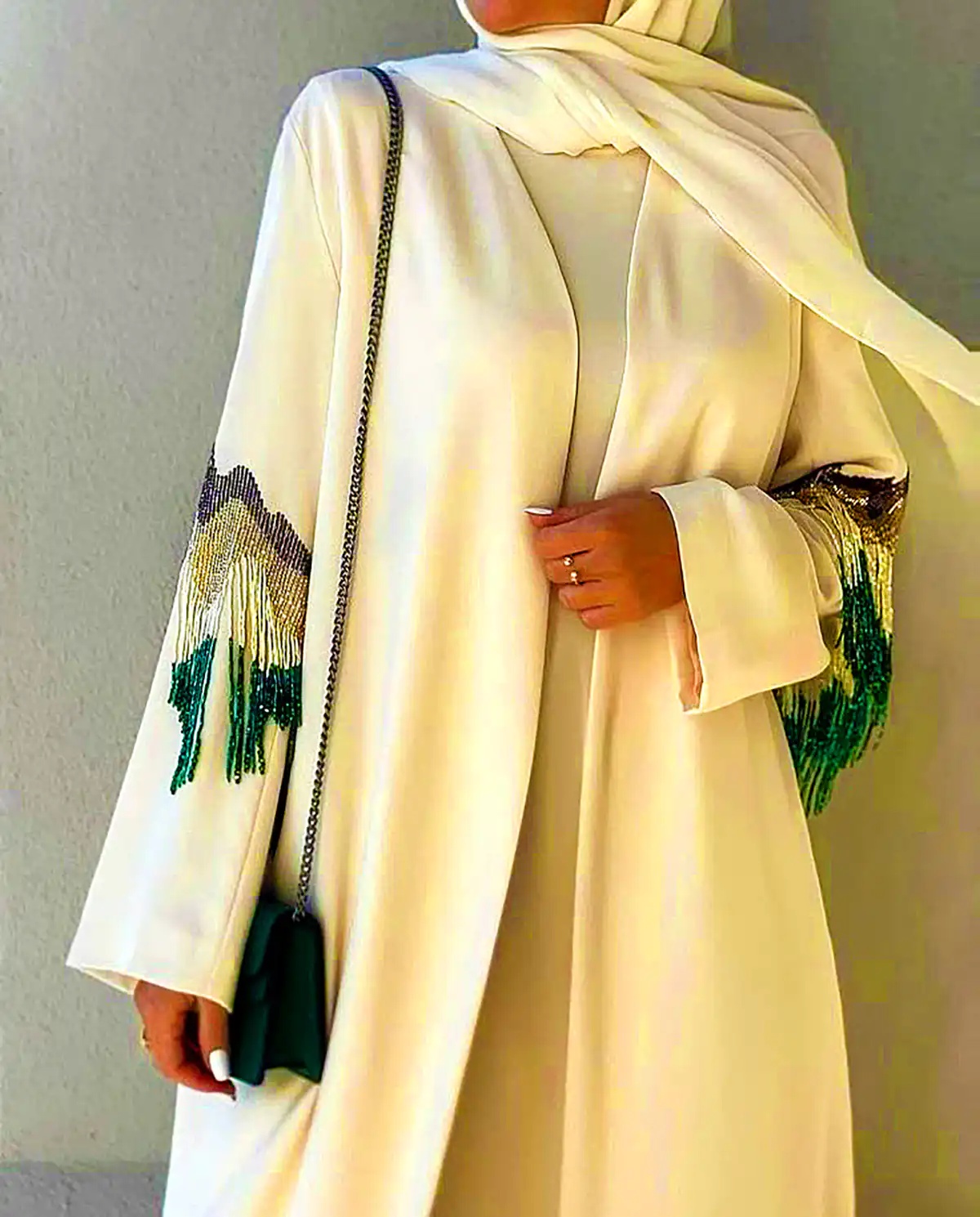 مانتو مجلسی سفید شیری