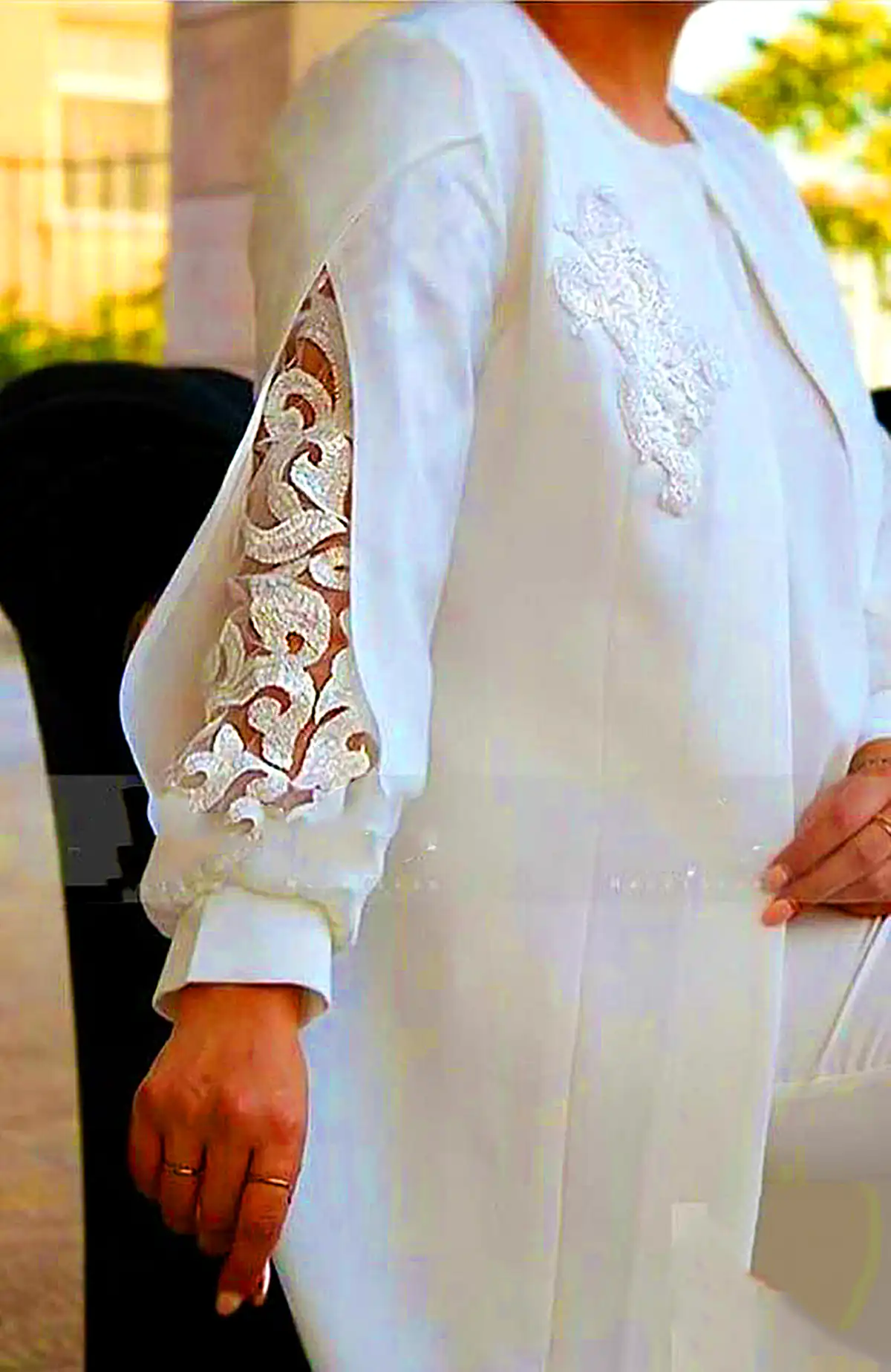 مانتو مجلسی سفید شیری