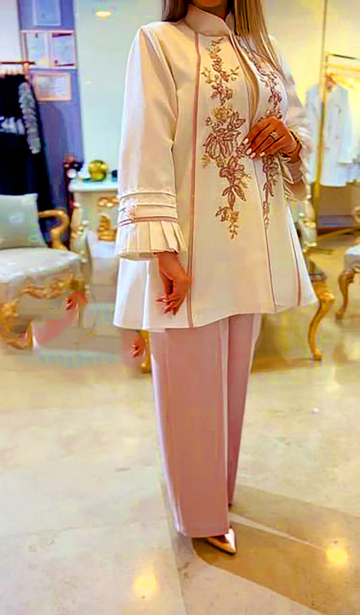 مانتو مجلسی سفید شیری
