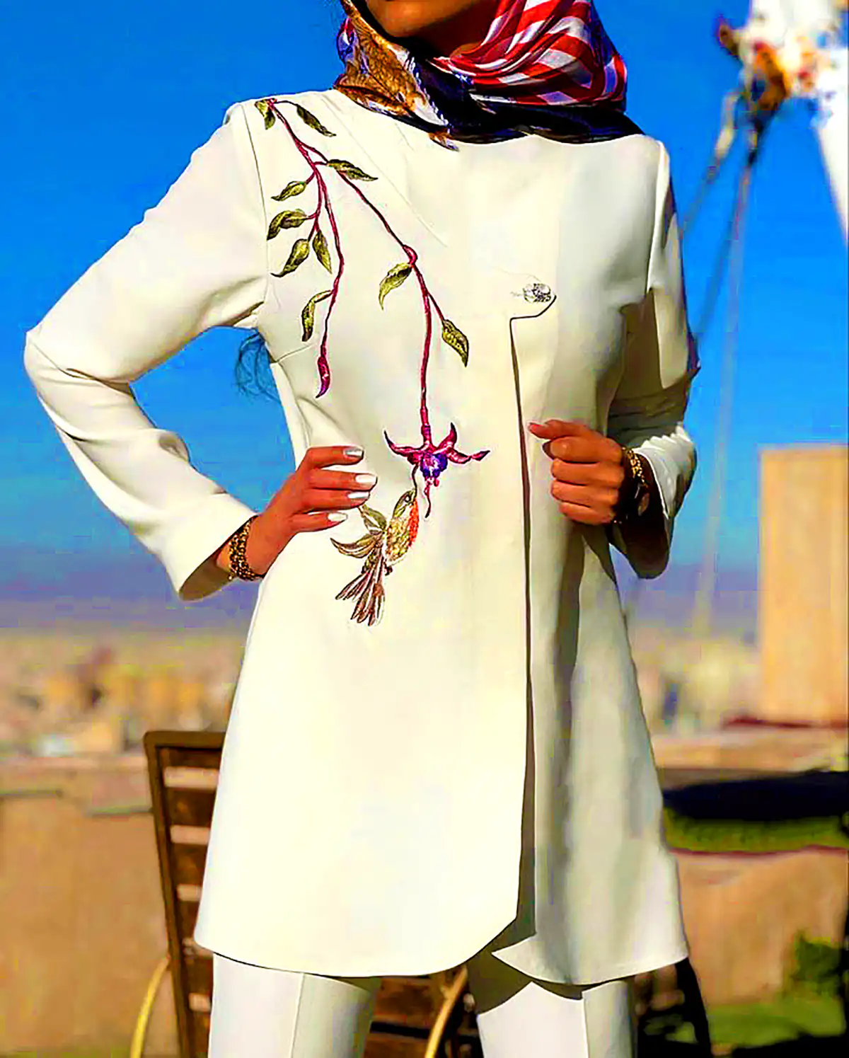 مانتو مجلسی سفید شیری
