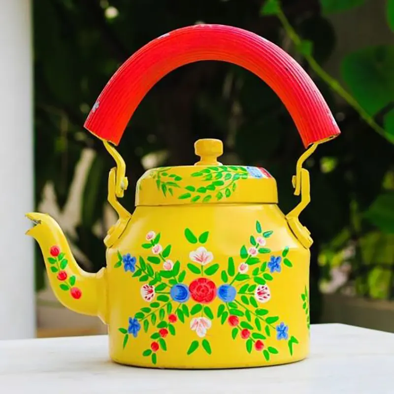 کتری چای نقاشی شده با دست