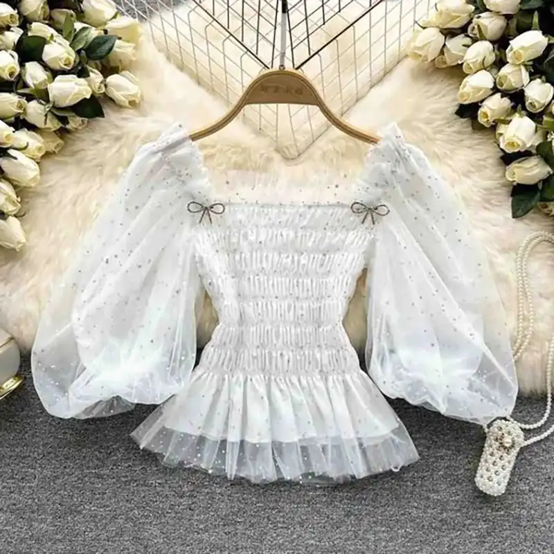 شومیز سفید با طراحی خاص
