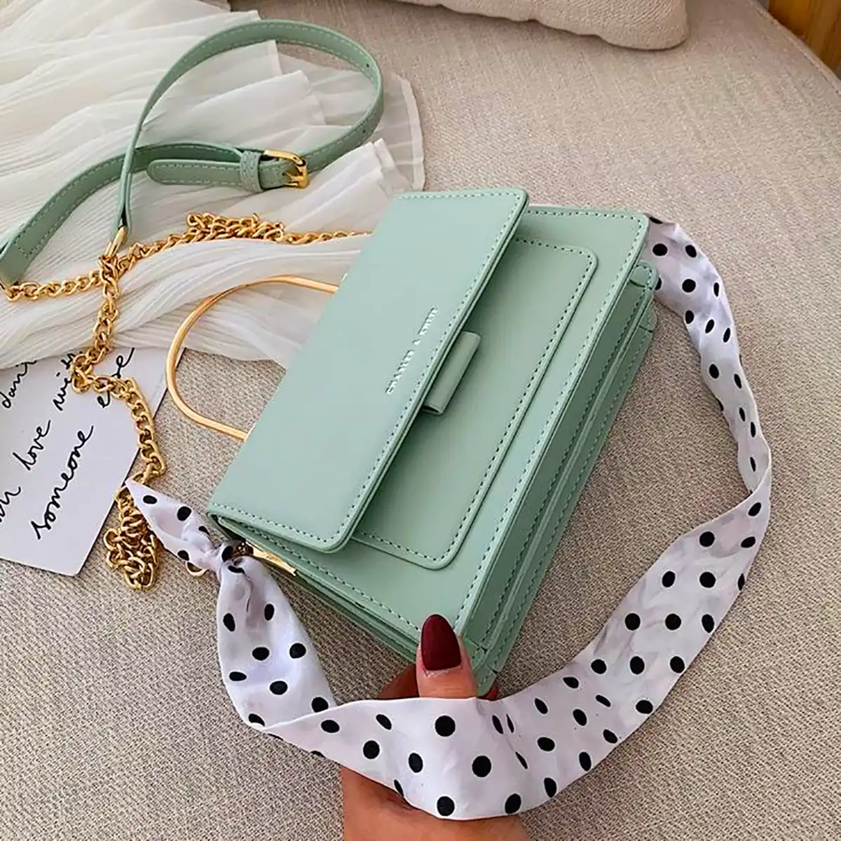 کیف دستی با پاپیون زنانه (جدیدترین مدل های ترند امسال ۱۴۰۴ - ۲۰۲۵) کیف دستی با پاپیون زنانه