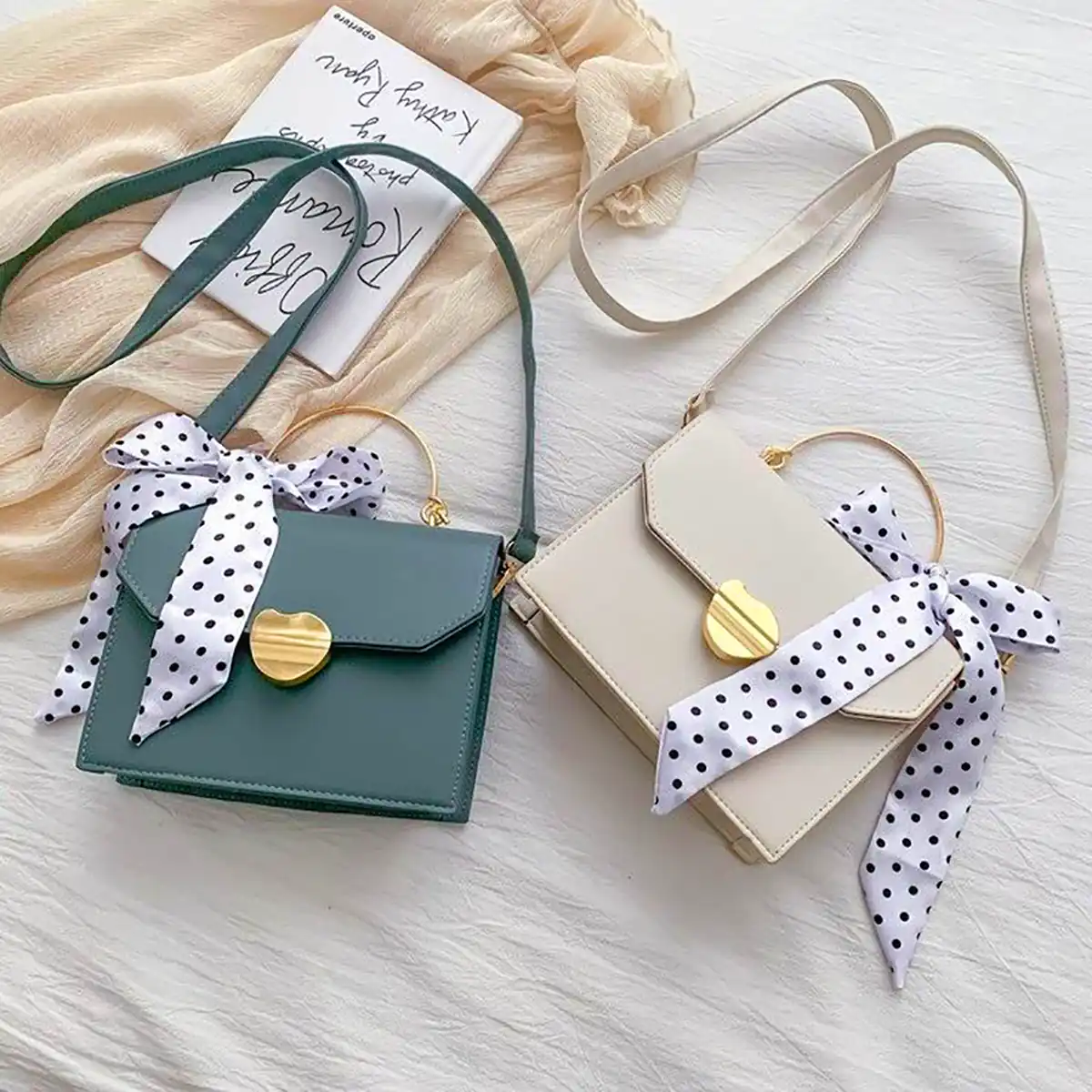 کیف دستی با پاپیون زنانه (جدیدترین مدل های ترند امسال ۱۴۰۴ - ۲۰۲۵) کیف دستی با پاپیون زنانه