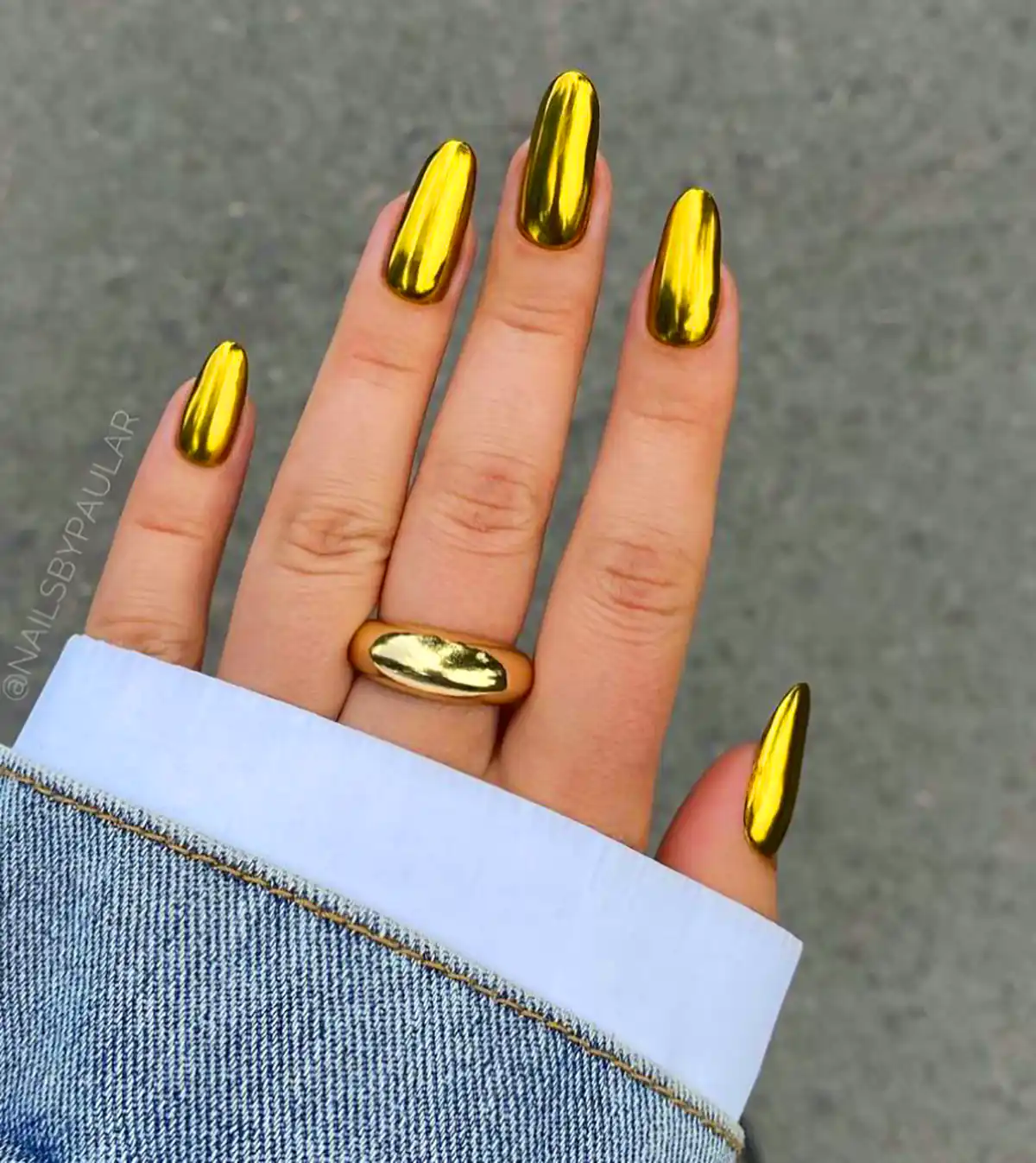 طرح ساده و تک رنگ برای ناخن