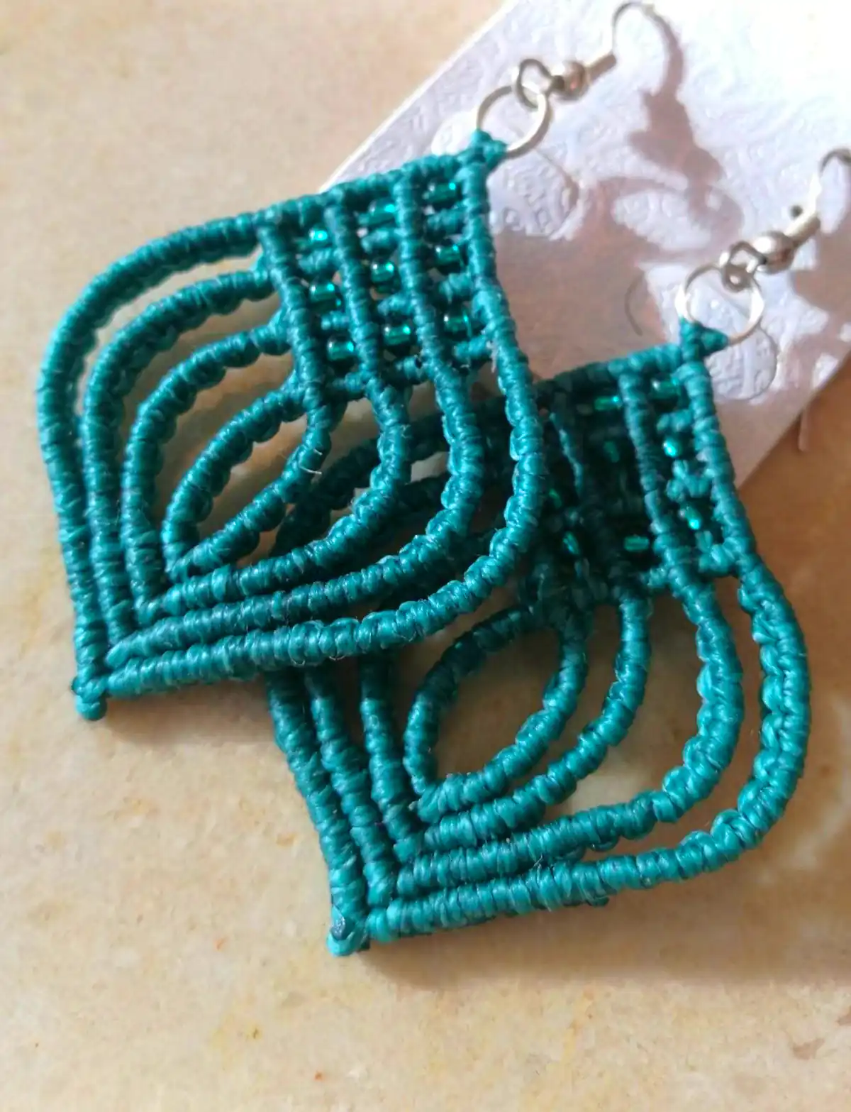 گوشواره ساده و رنگی دستساز