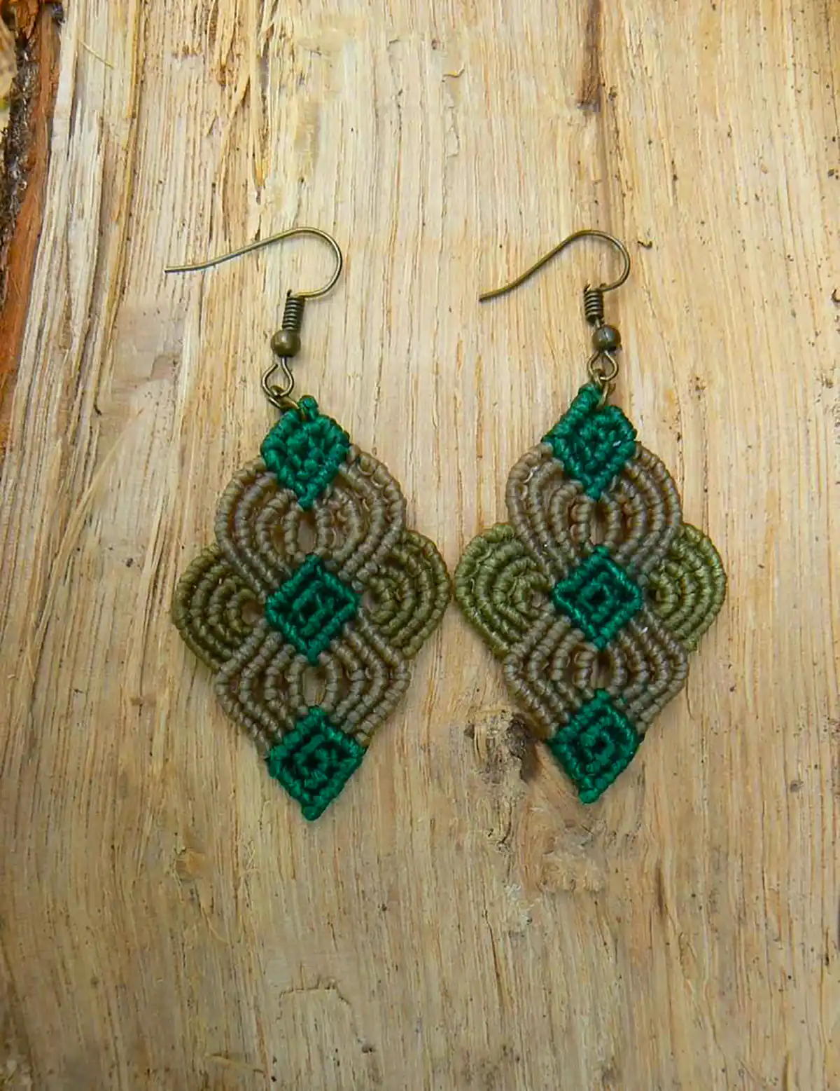گوشواره ساده و رنگی دستساز