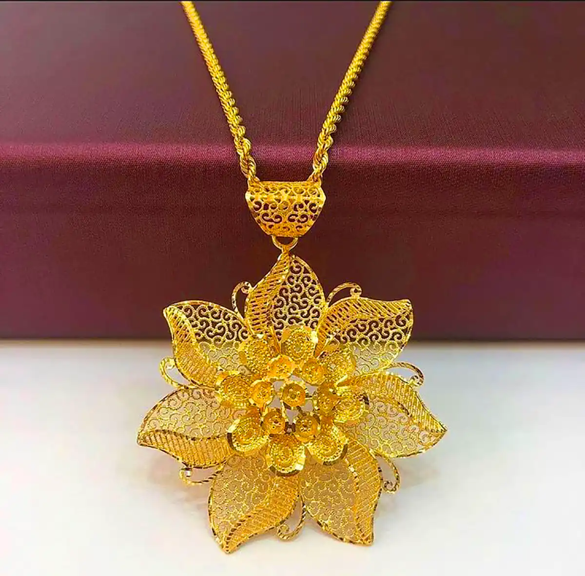 توگردنی طلا طرح گل