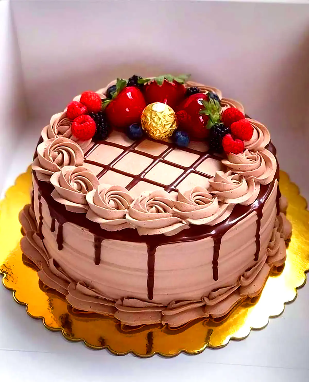 کیک تولد شکلاتی