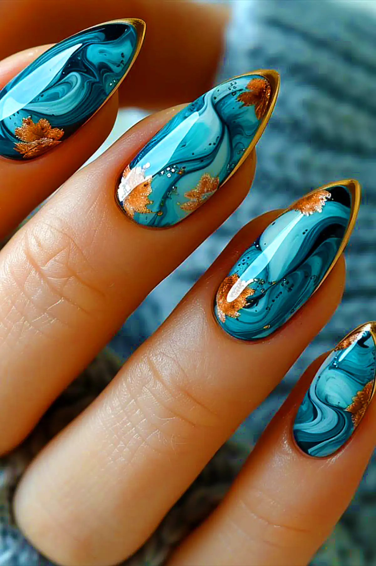 طراحی ناخن آبی ماربل