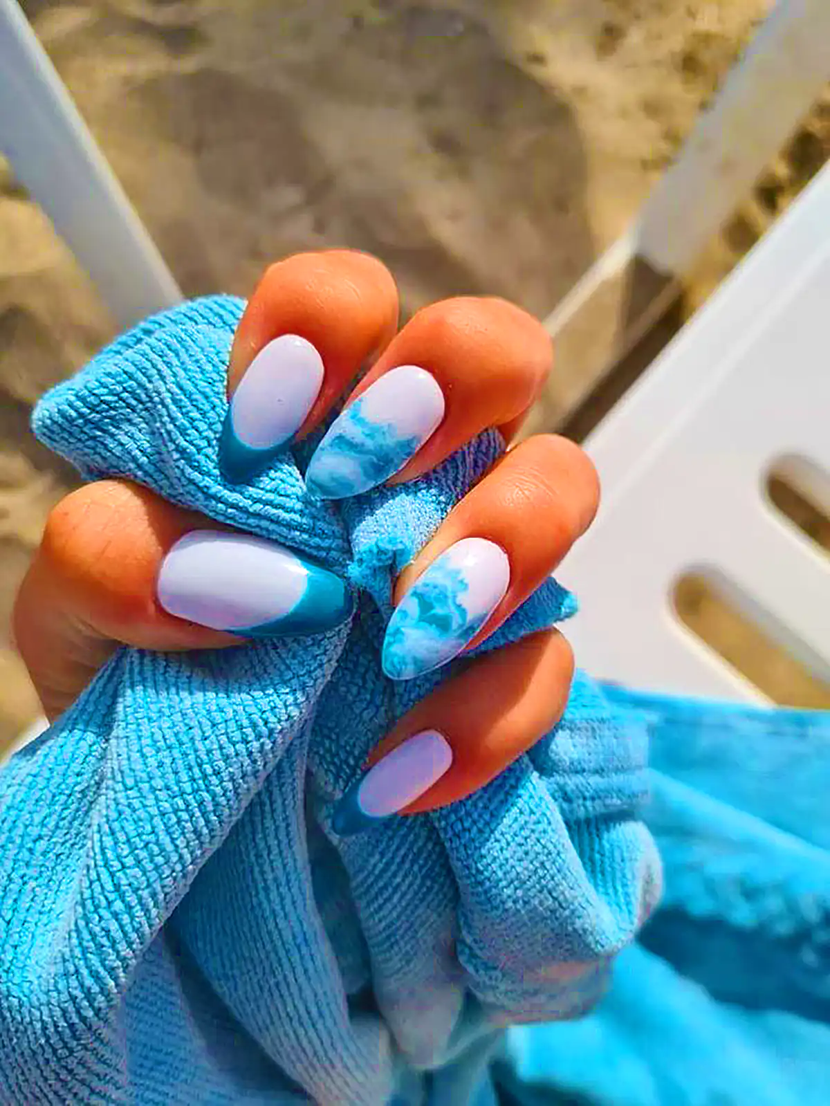 طراحی ناخن آبی ماربل