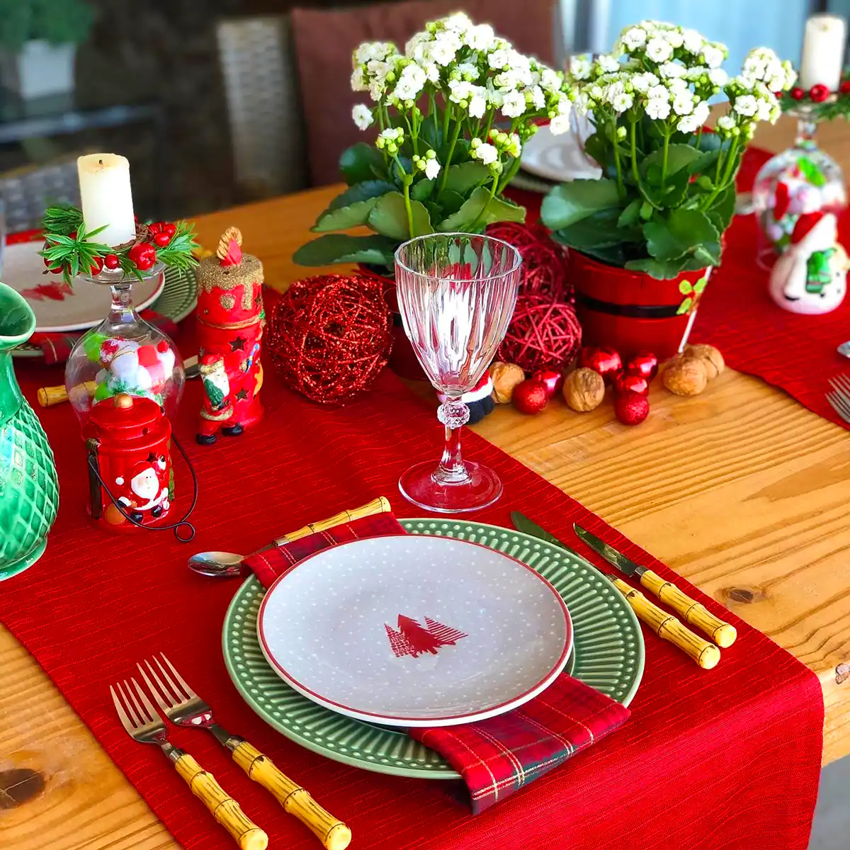 چیدمان کریسمسی میز غذا خوری