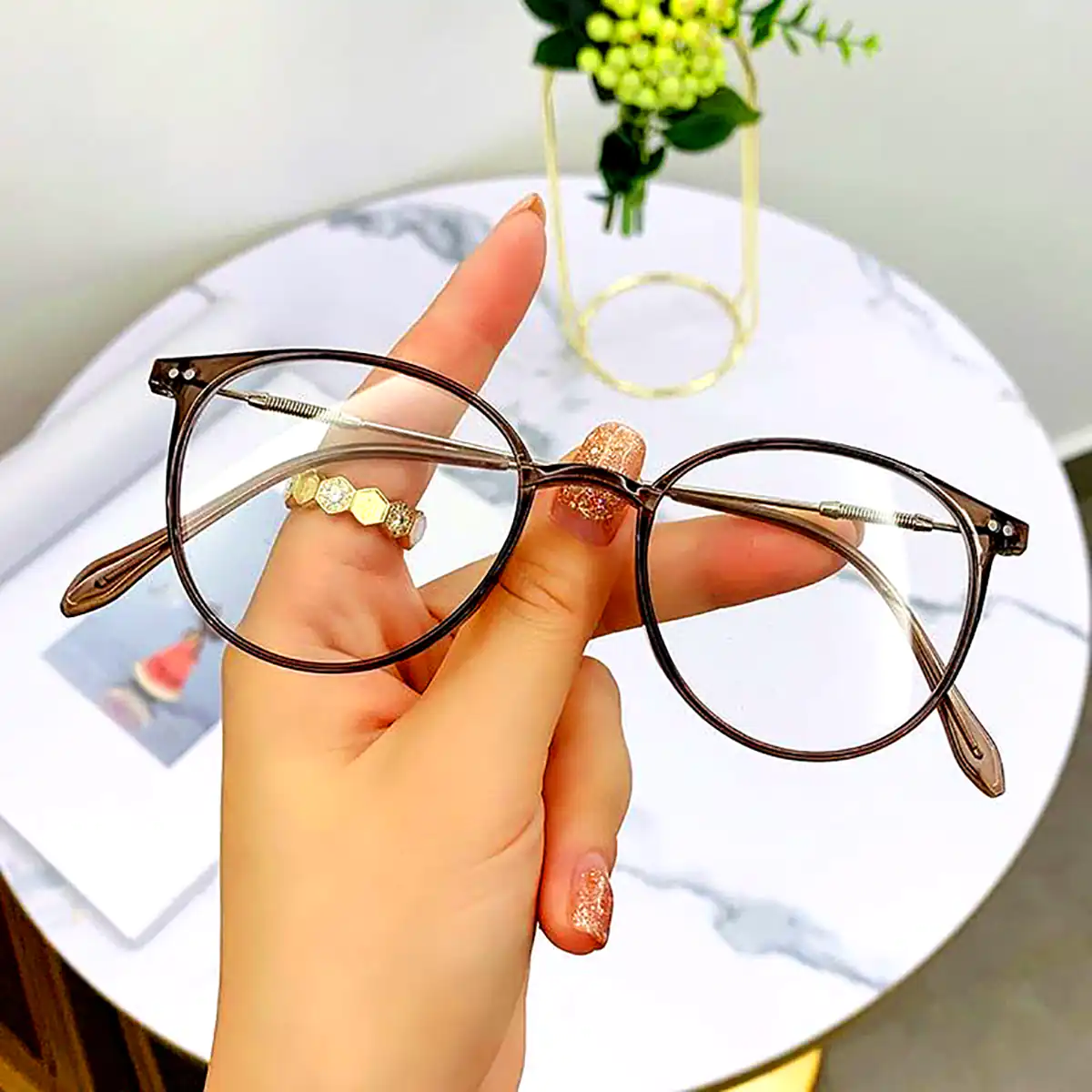عینک گربه ای کلاسیک و جذاب