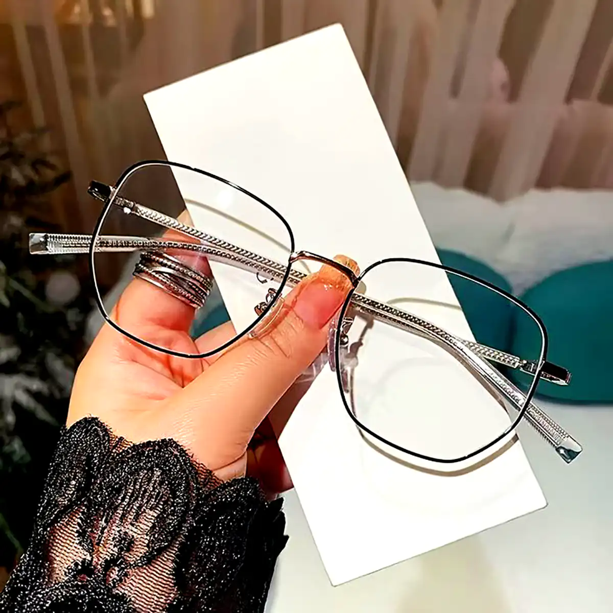 عینک گربه ای کلاسیک و جذاب