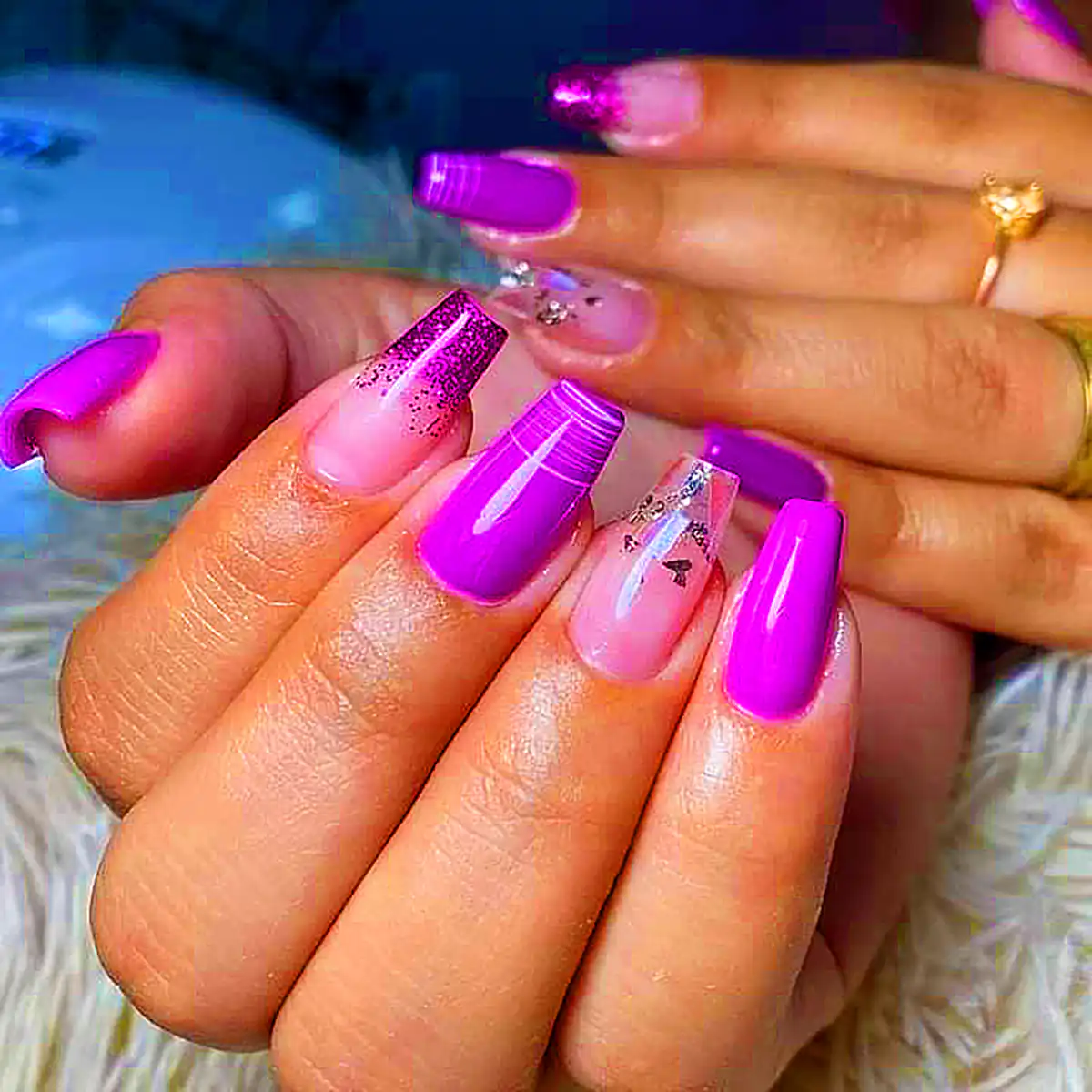 دیزاین سرخابی ناخن