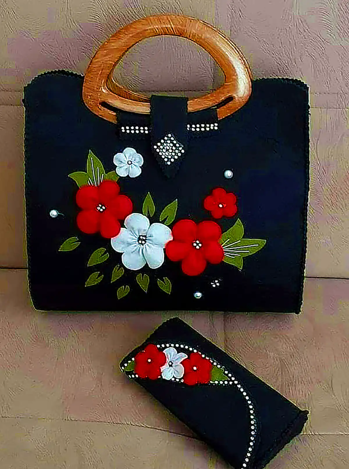 کیف بزرگ دست دوز زنانه