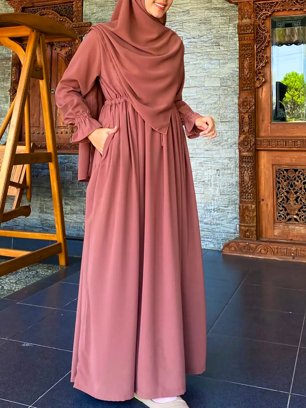 پیراهن یقه گرد نخی ساده