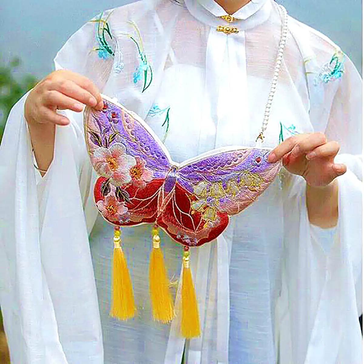 کیف شیک پروانه ای