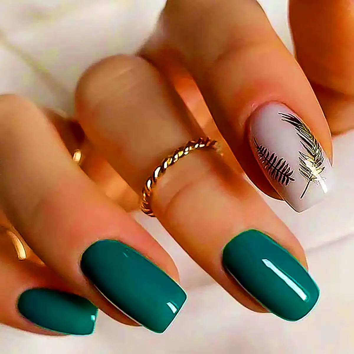 طرح ناخن سبز باکلاس ۲۰۲۴ 