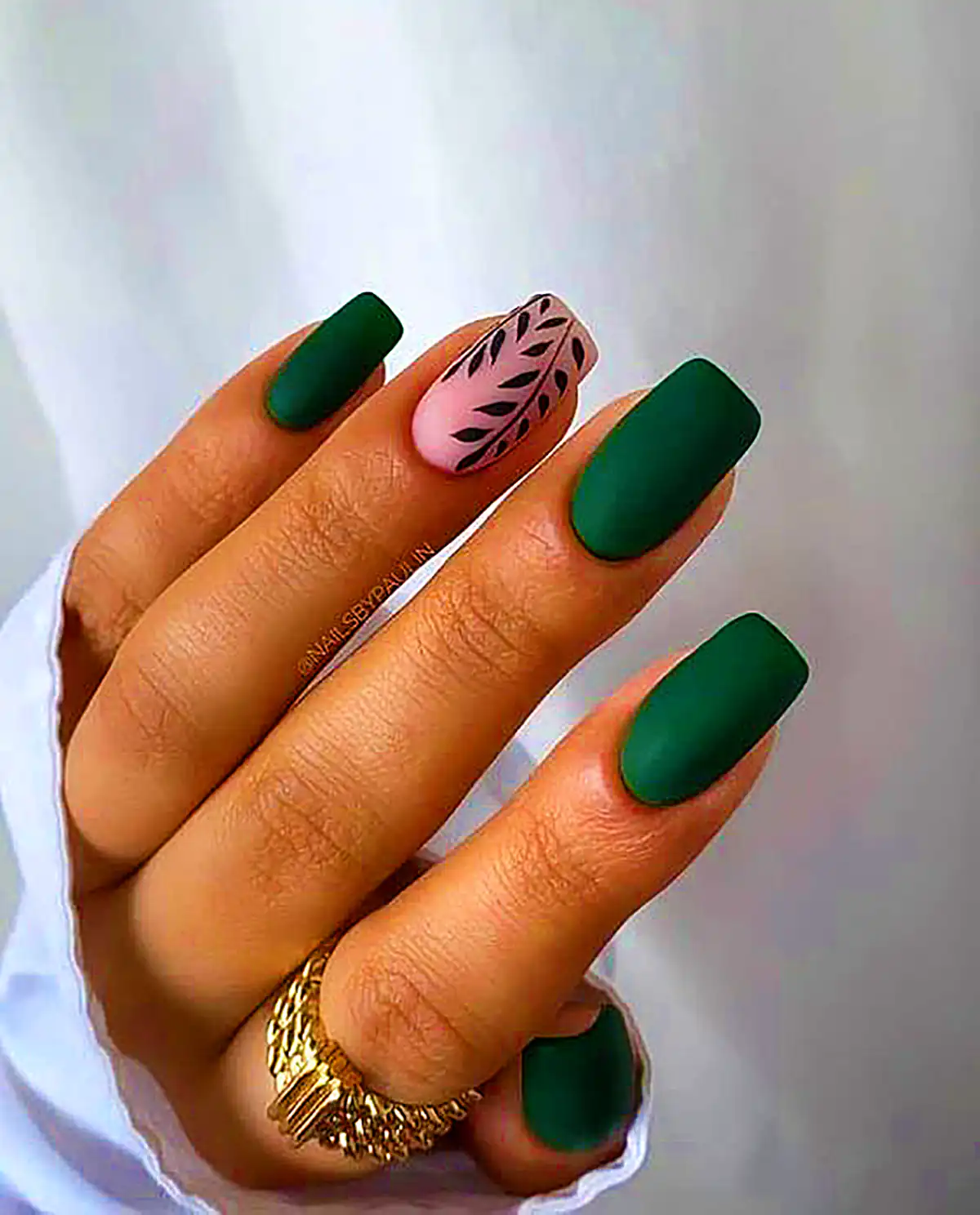 طرح ناخن سبز باکلاس ۲۰۲۴ 
