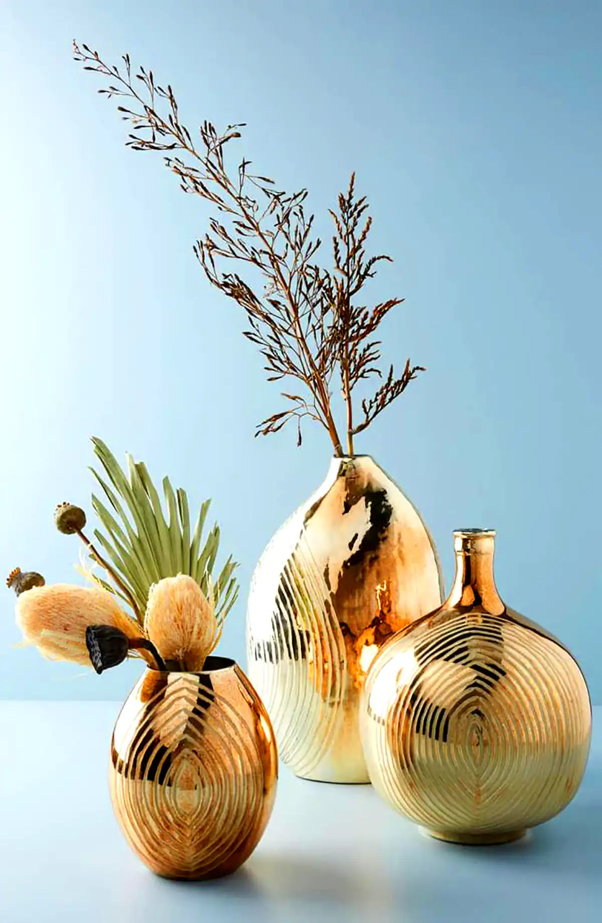 گلدون گرد طلایی