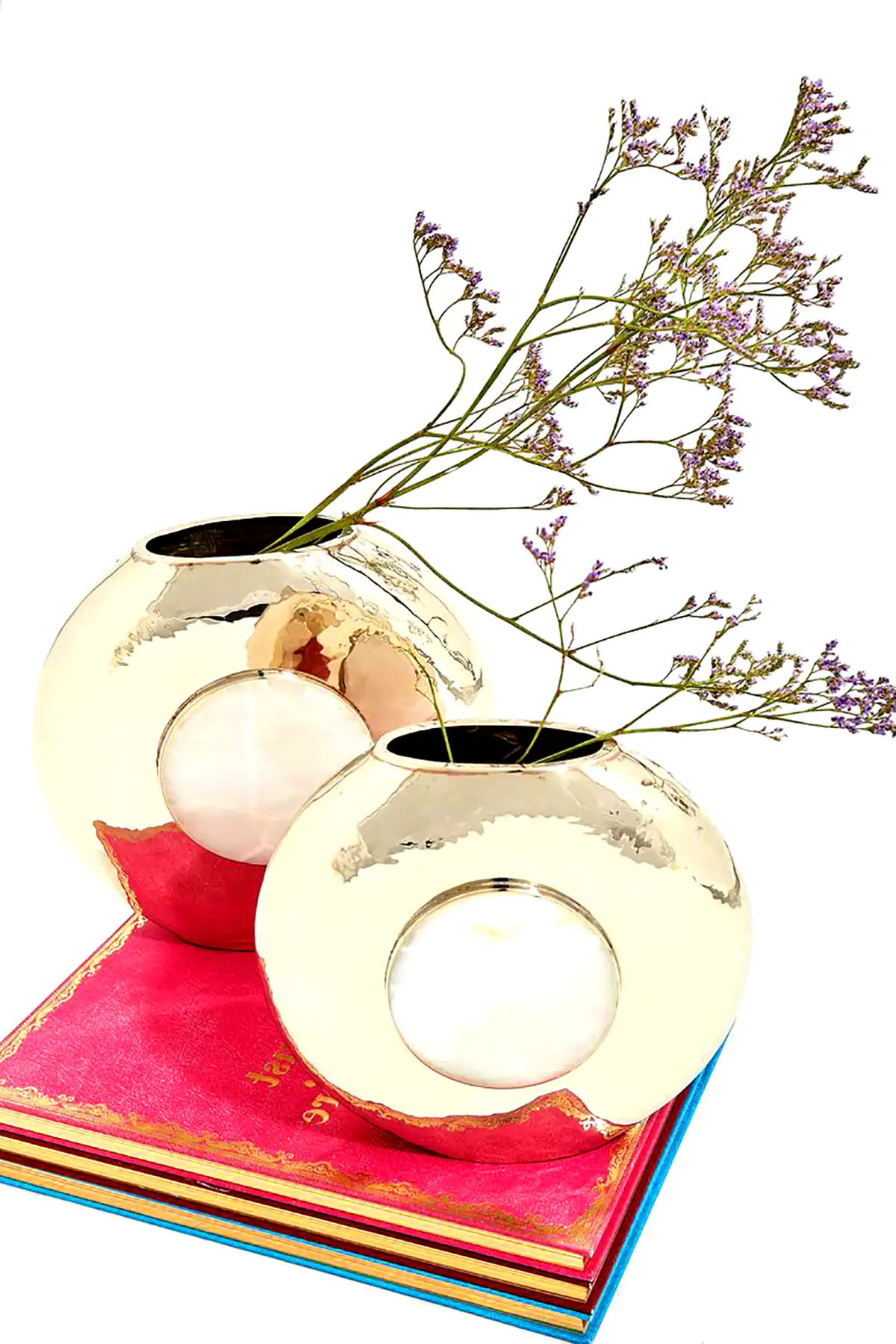 گلدون گرد طلایی