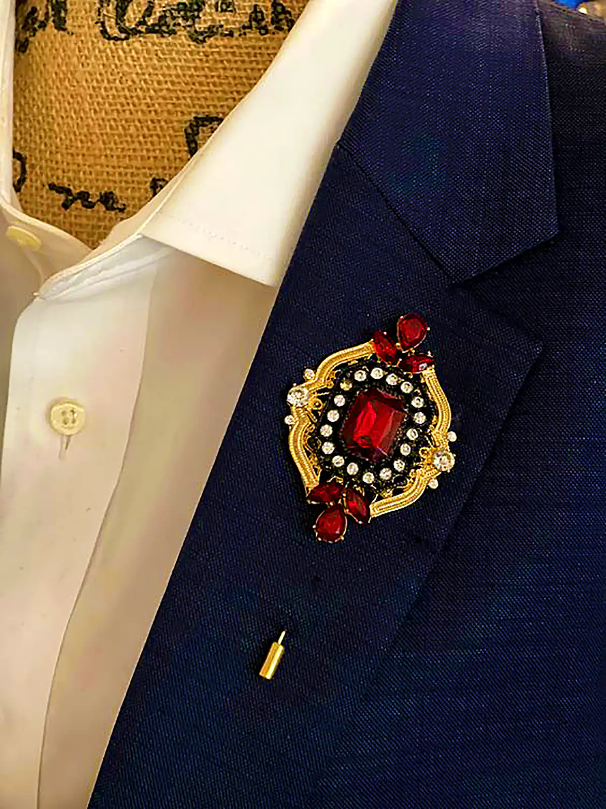 سنجاق سینه لاکچری و جذاب