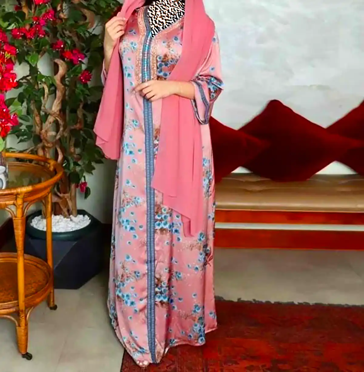لباس زنانه با طرح گلگلی