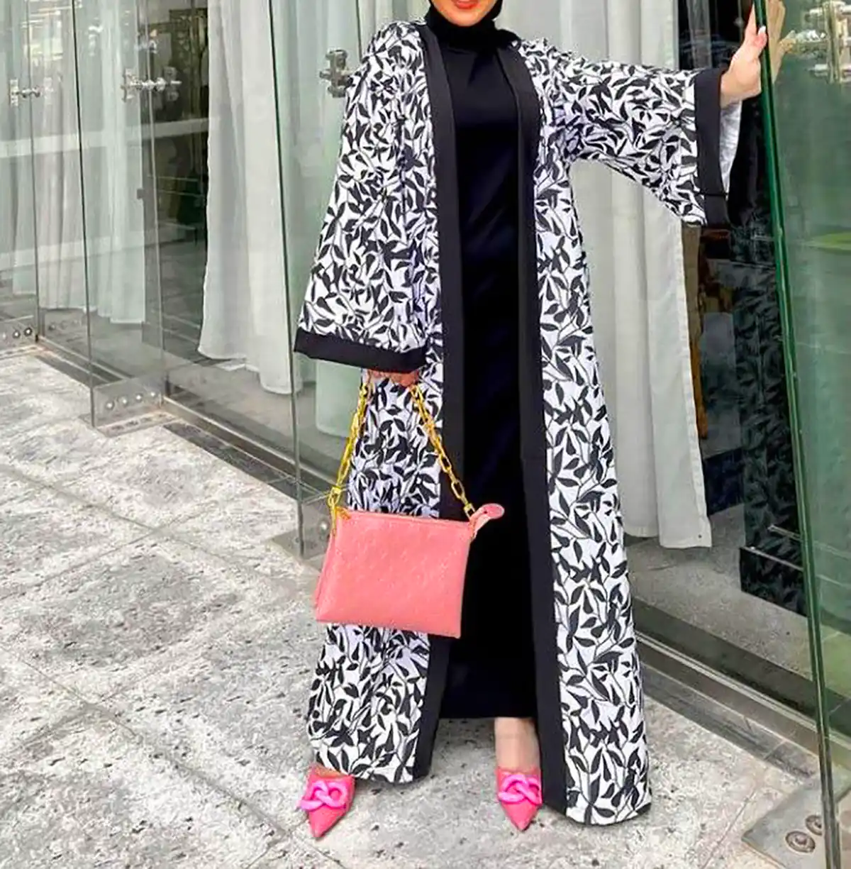 لباس زنانه با طرح گلگلی
