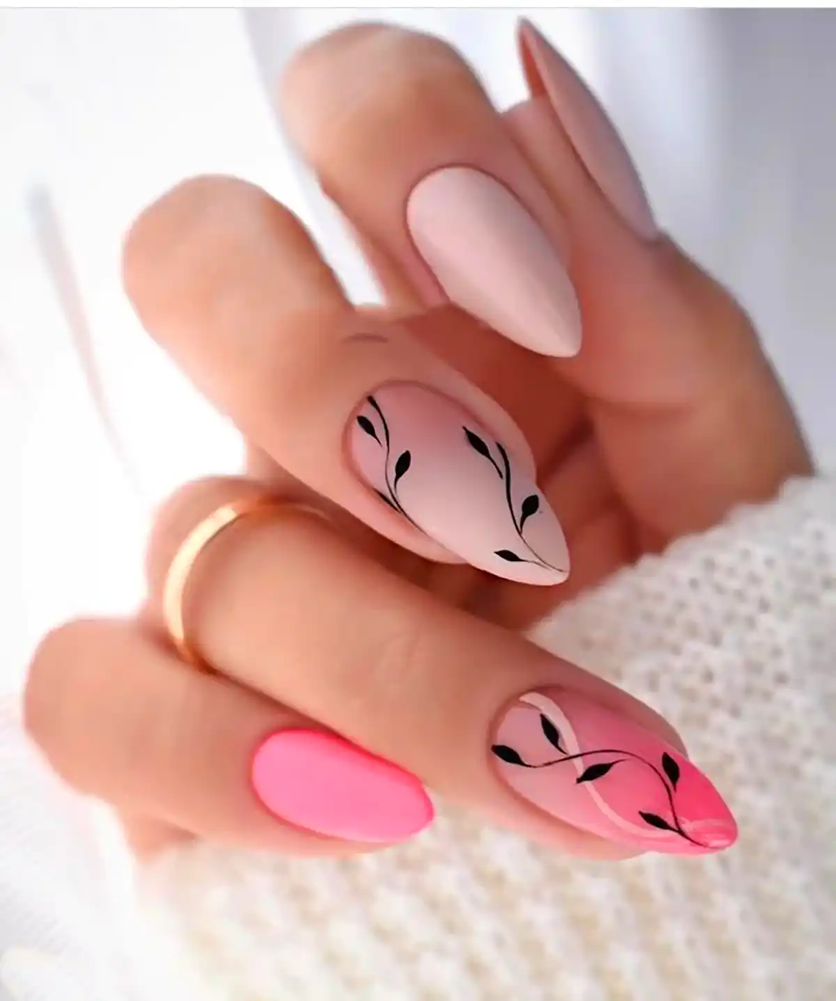 ناخن ژله‌ای بلند شیک