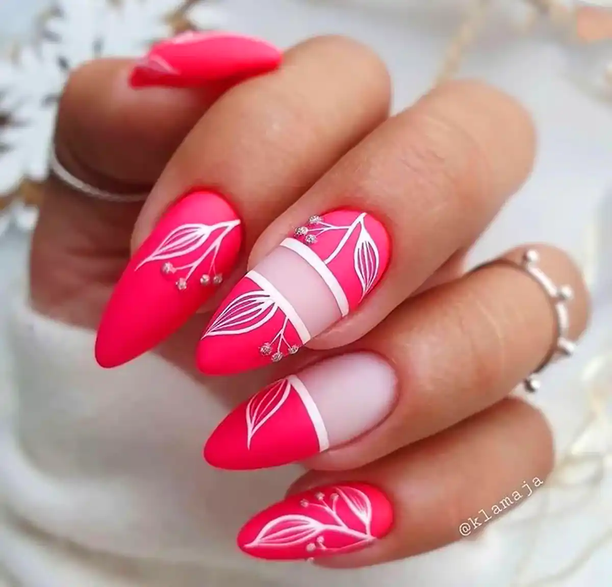 ناخن ژله‌ای بلند شیک