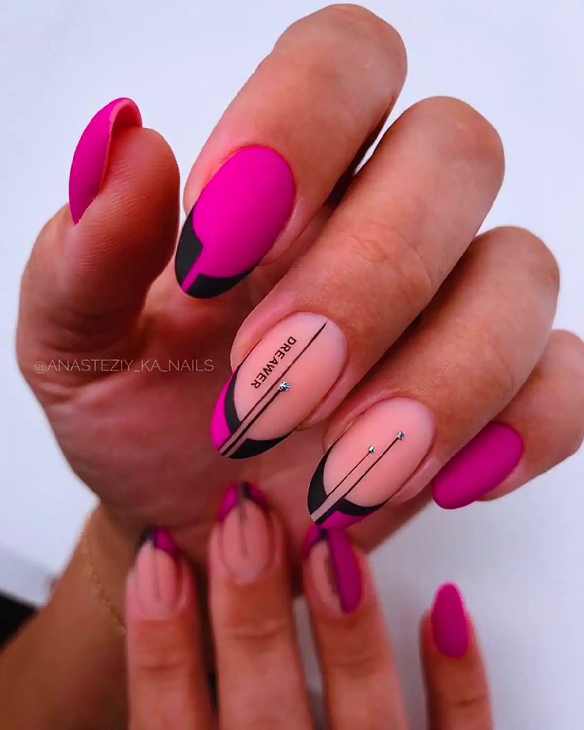 ناخن ژله‌ای بلند شیک