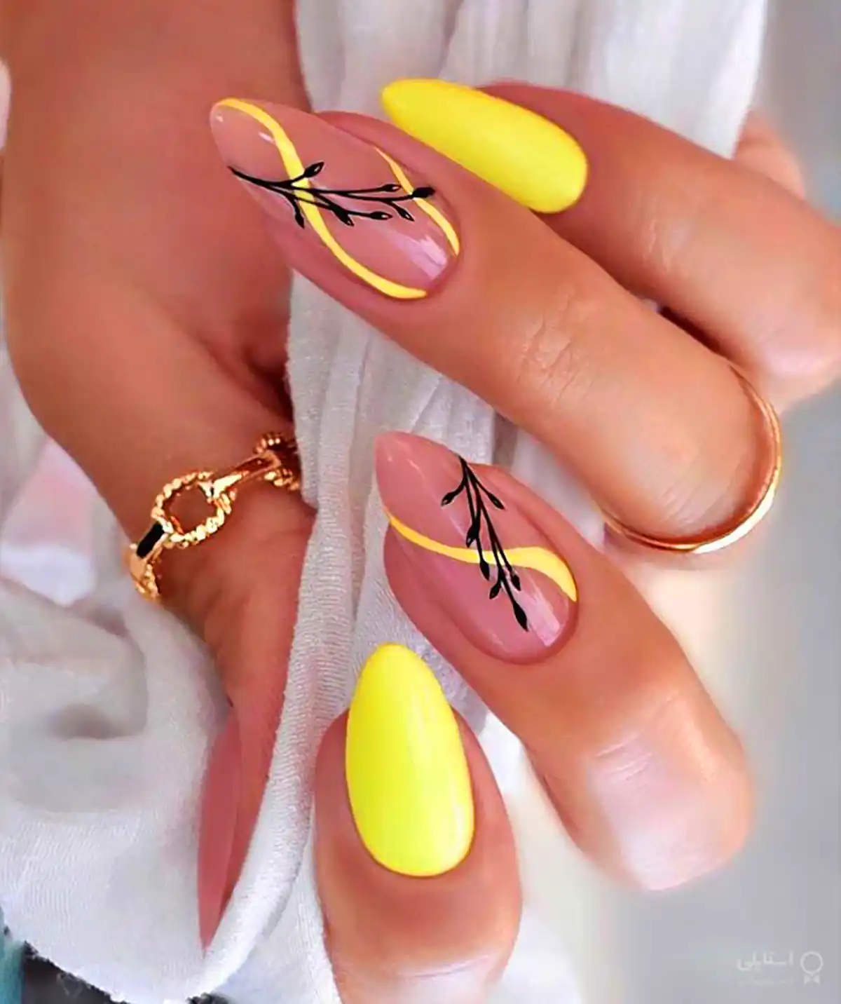 ناخن ژله‌ای بلند شیک