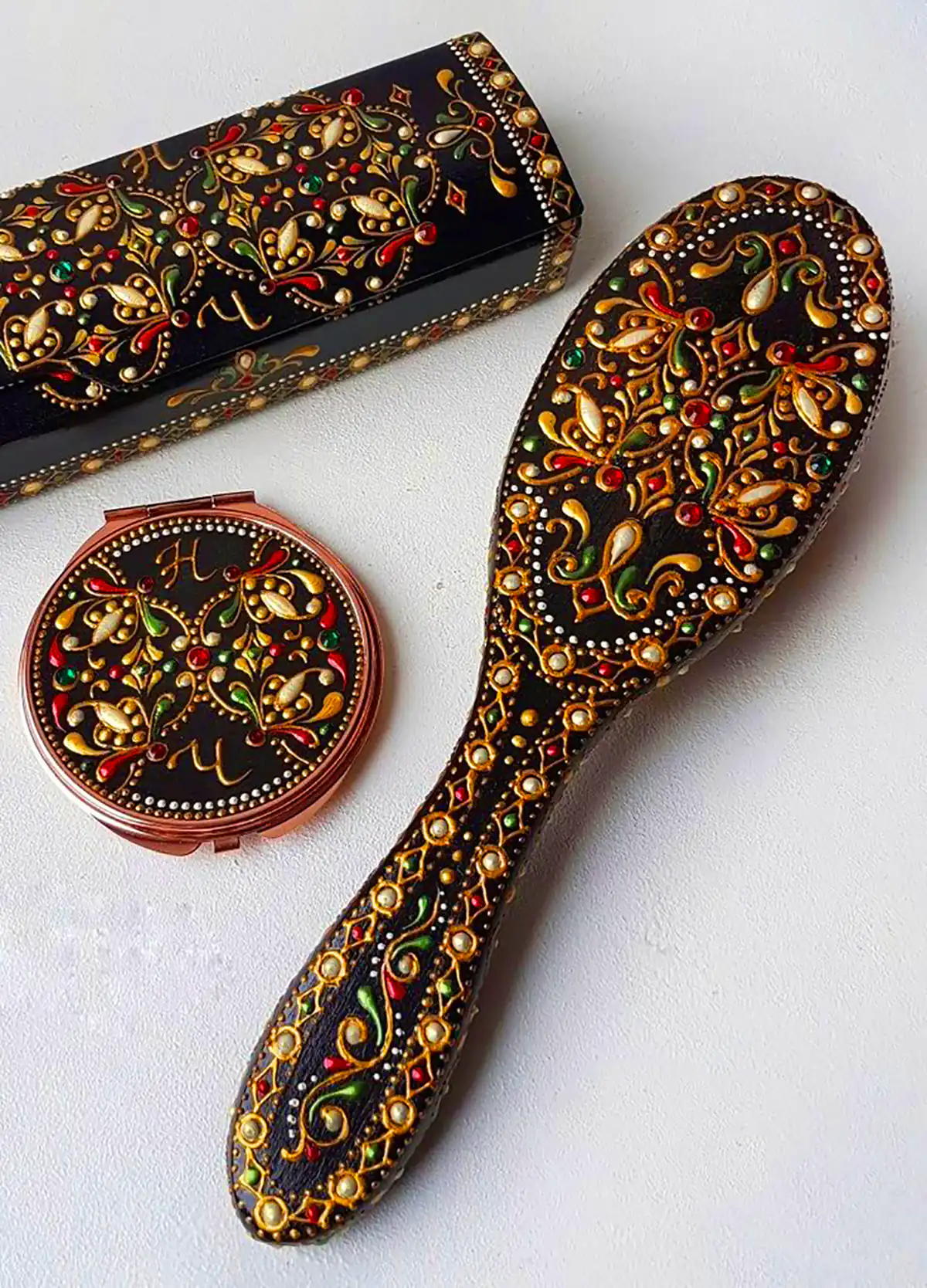 برس و آینه کار شده دستی
