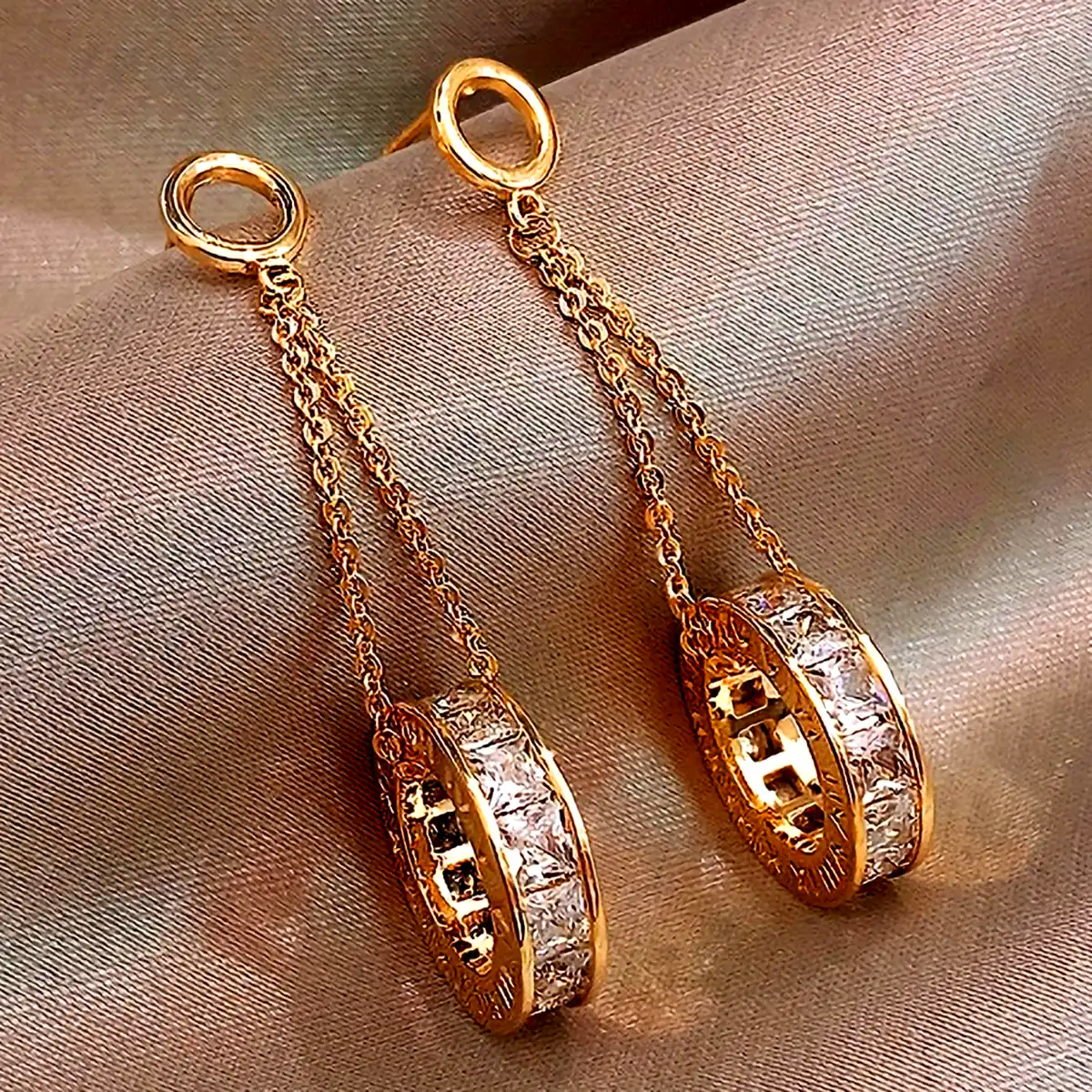 گوشواره لوکس و کلاسیک طلا