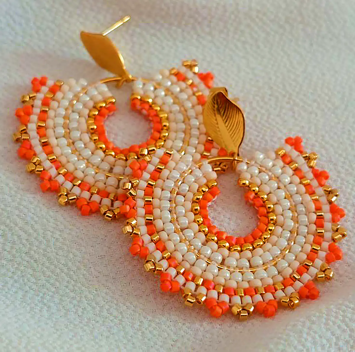 گوشواره رنگی و خلاقانه مهره‌ای 