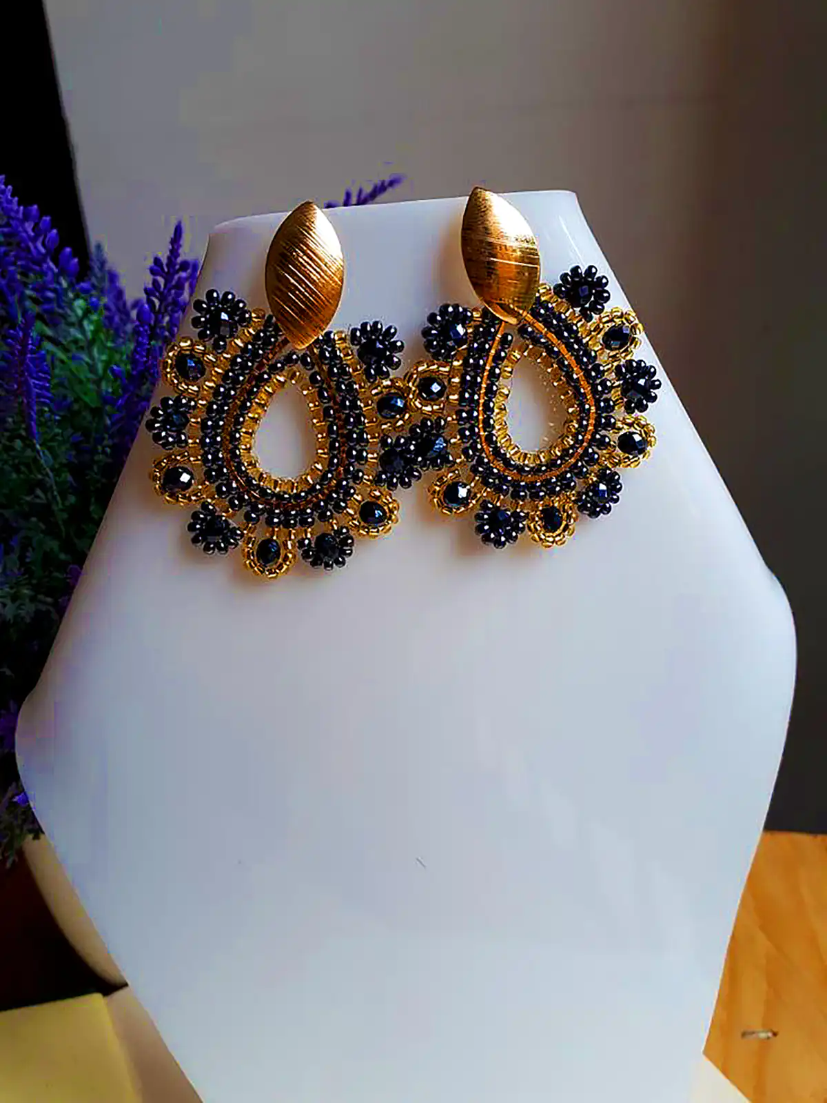 گوشواره رنگی و خلاقانه مهره‌ای 