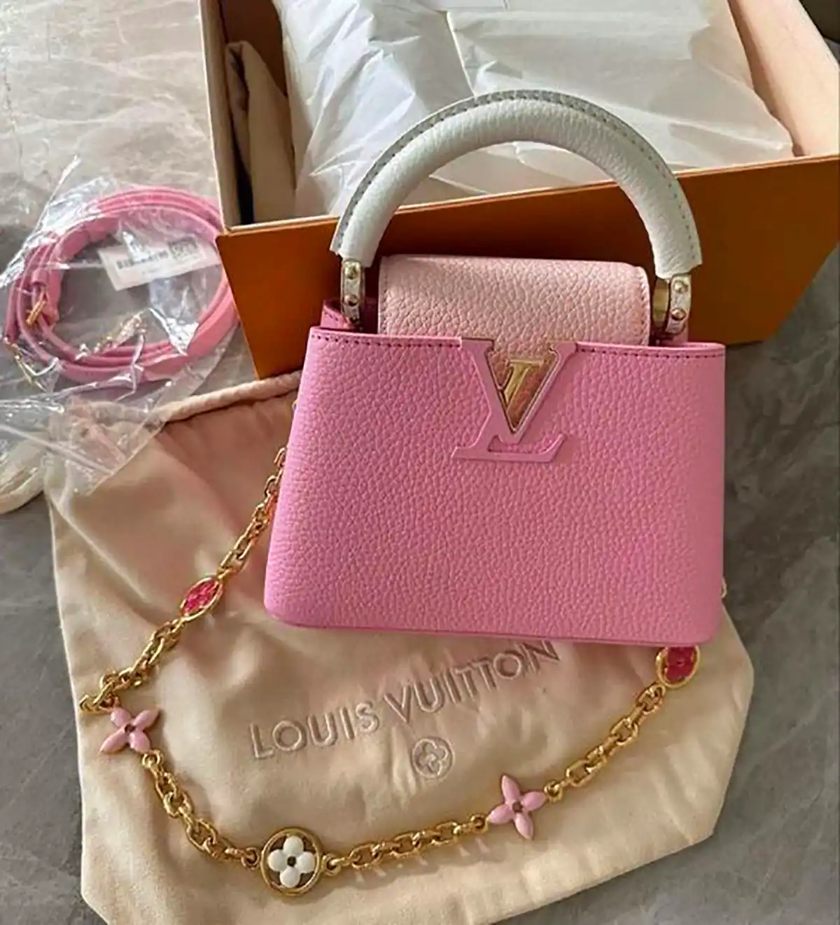 کیف صورتی دخترانه کوچک