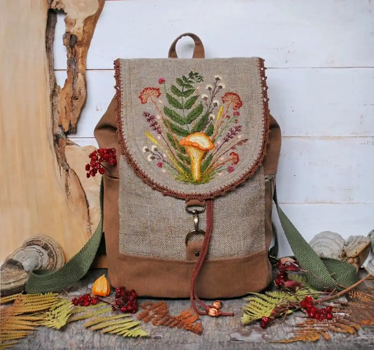 کوله پشتی کنفی گلدوزی شده