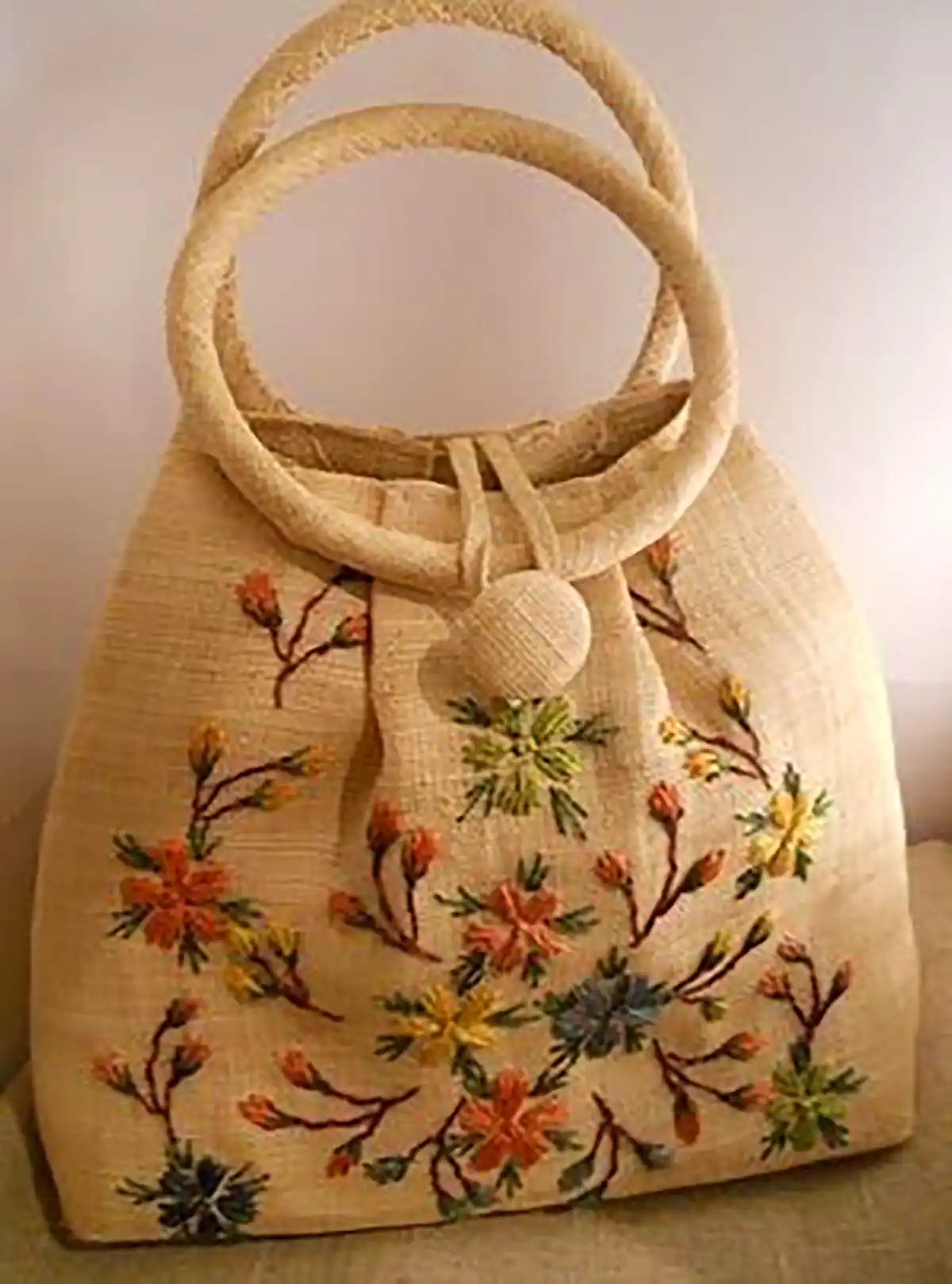 کیف دسته دار کنفی گلدوزی شده