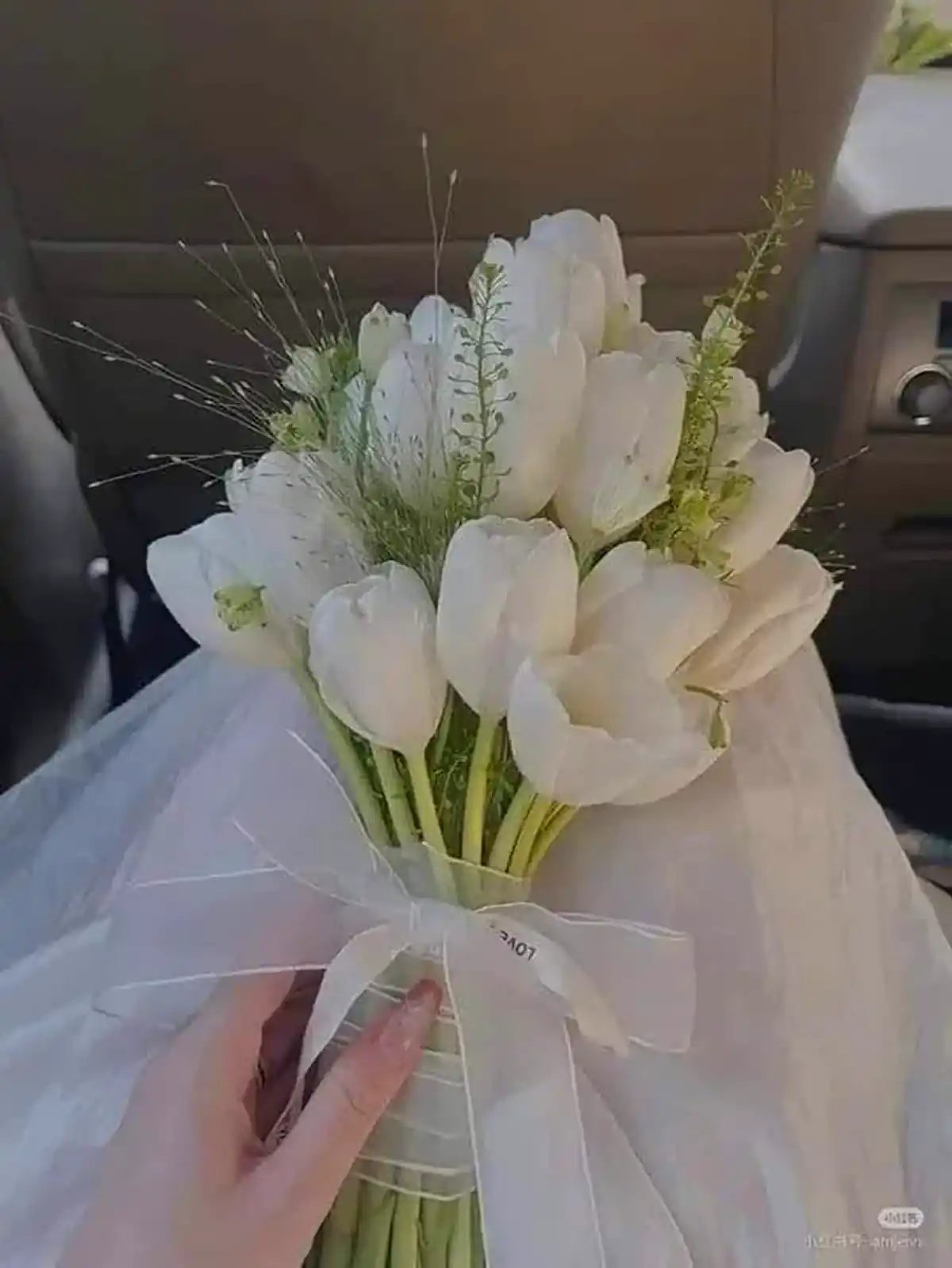 دسته گل لاله عروس