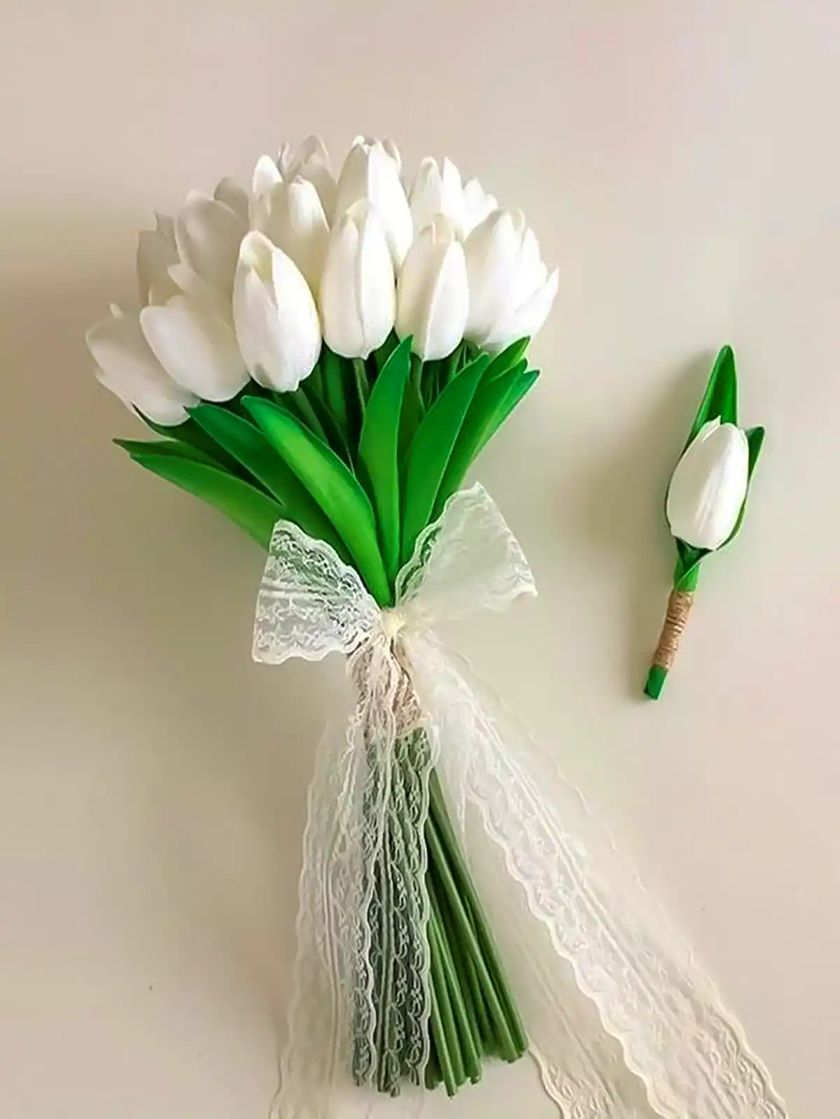 دسته گل لاله عروس