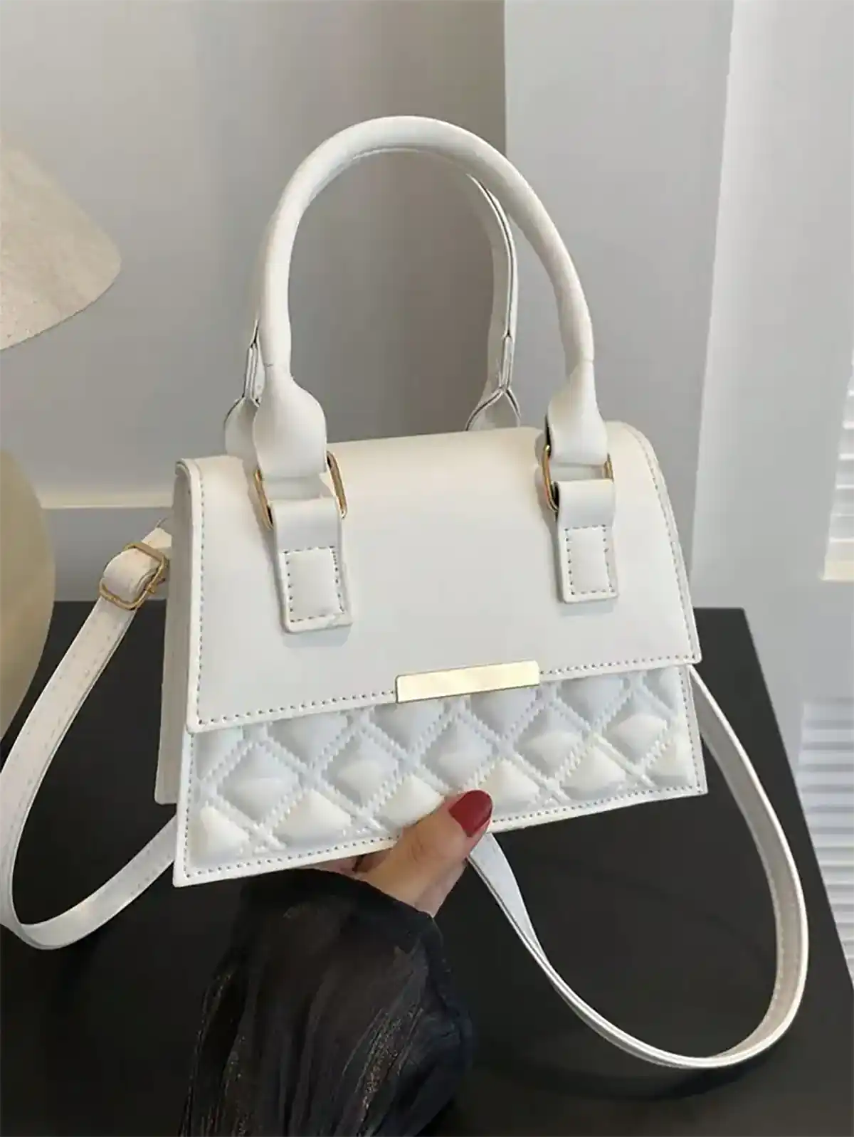 کیف دستی سفید باکلاس زنانه
